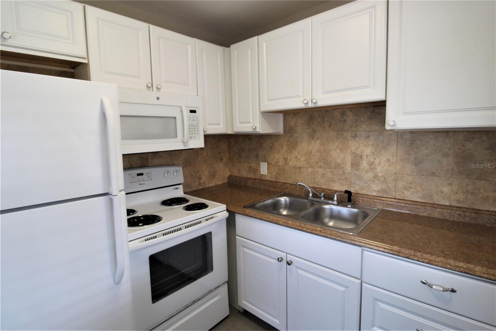SOUTH GATE - Residential Lease