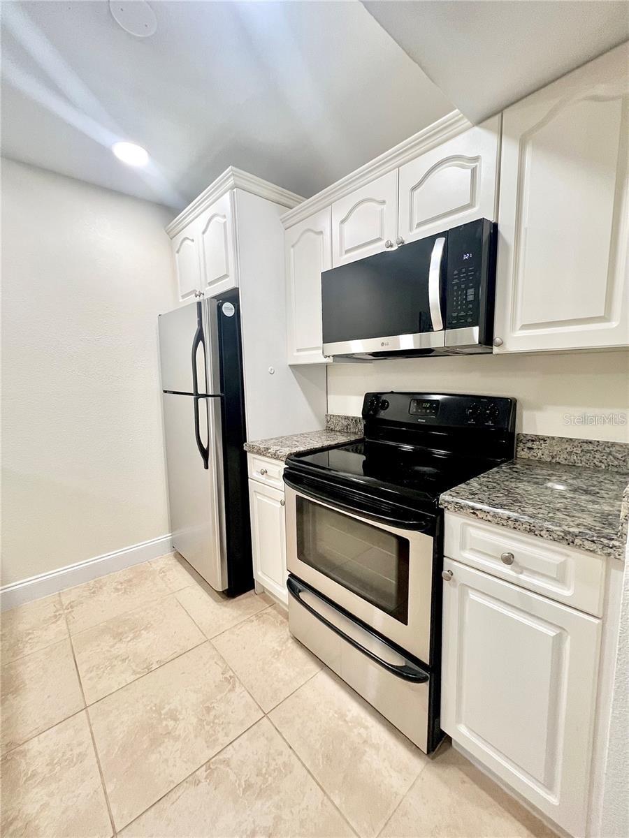 HARBOR CLUB CONDO - Residential Lease