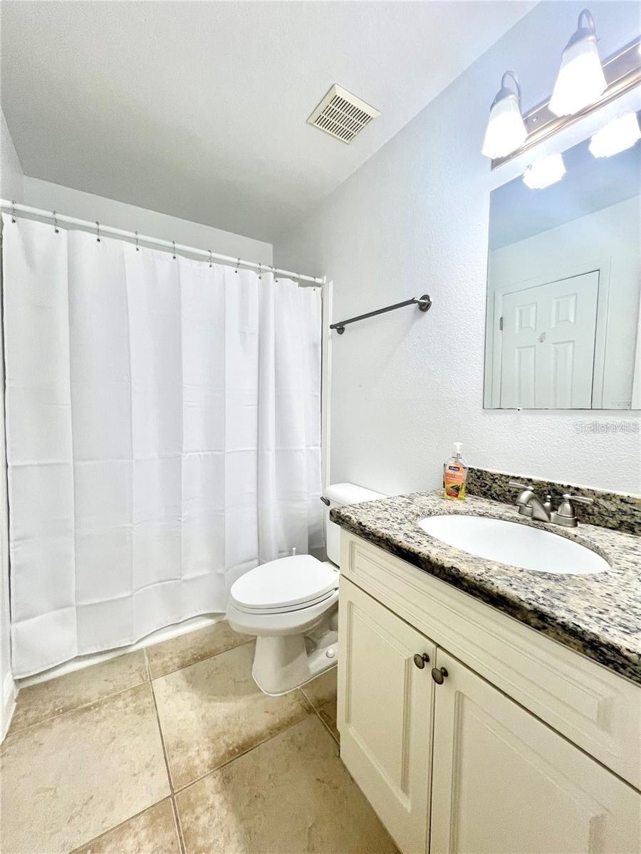 HARBOR CLUB CONDO - Residential Lease