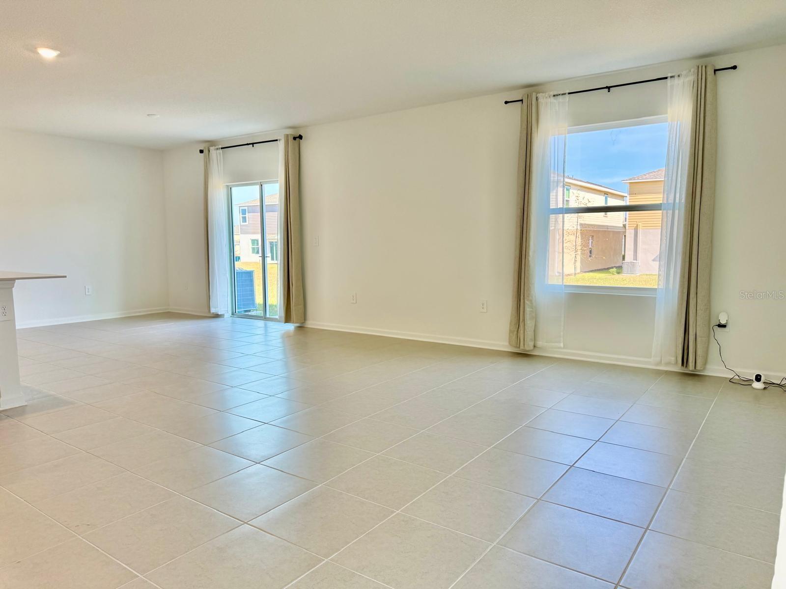 HAMILTON BLUFF SUB - Residential Lease