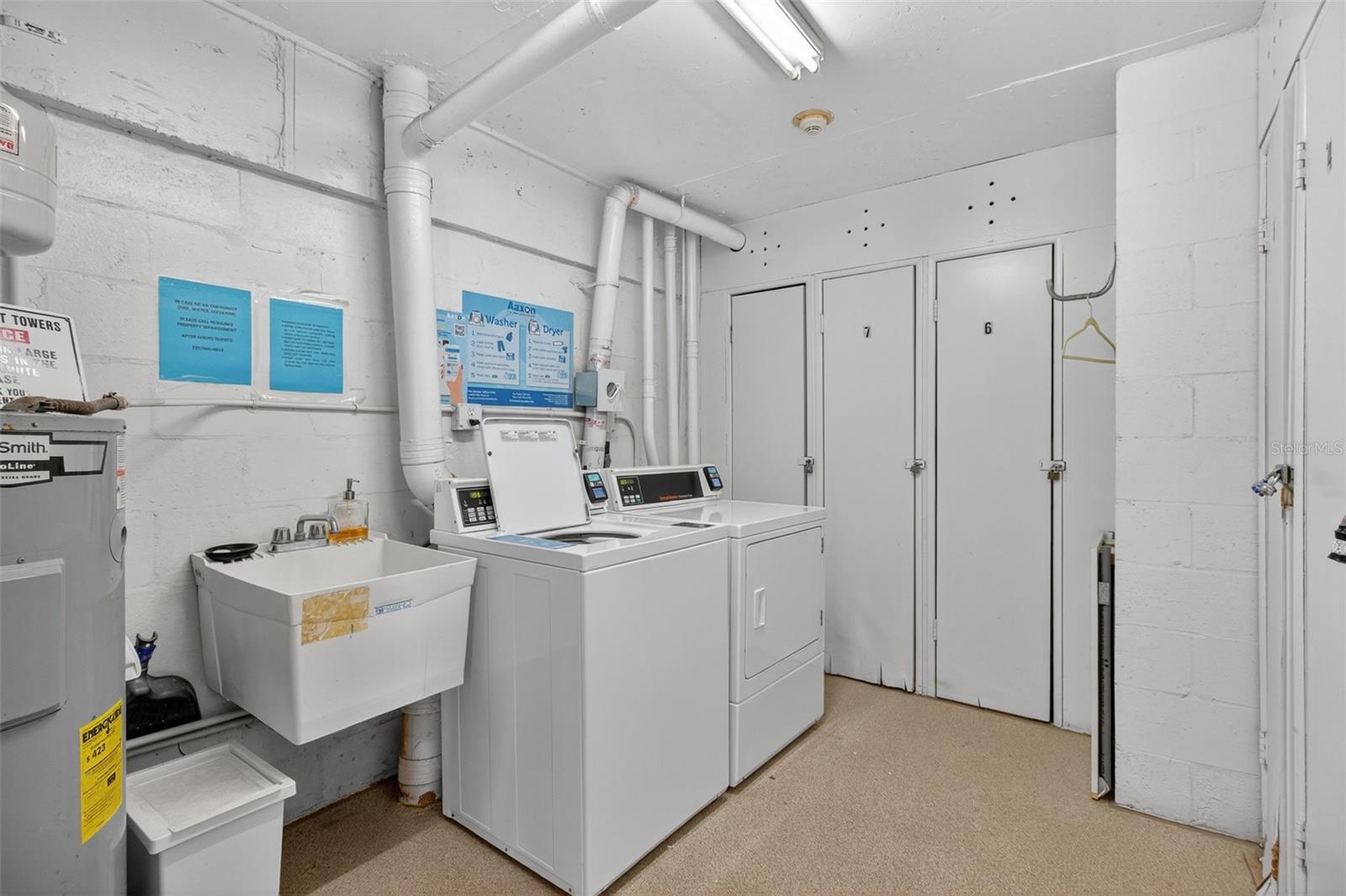 HARBOUR LIGHT TOWERS CONDO - Residential