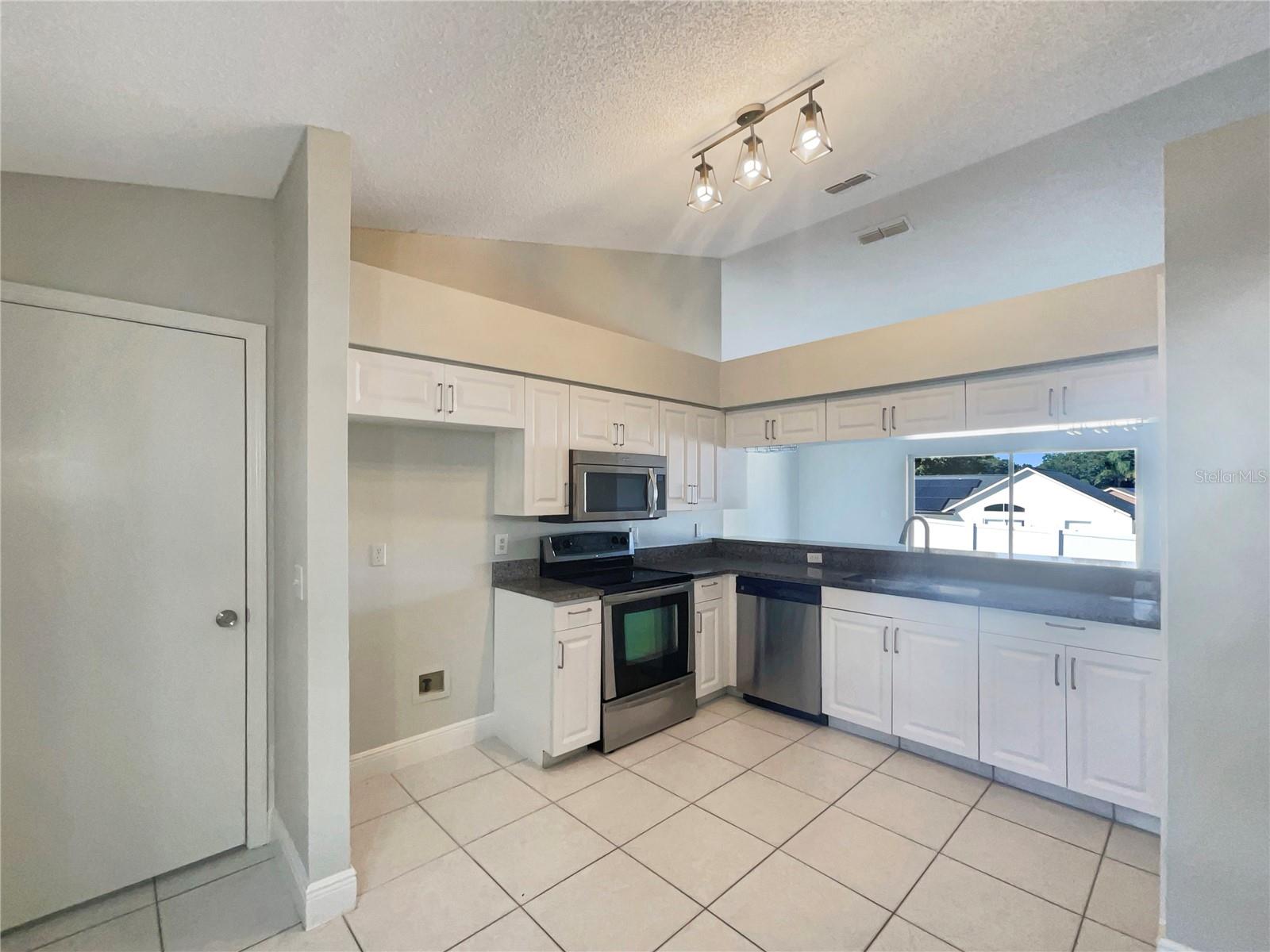 LAKE DAVENPORT ESTATES WEST PH 02 - Residential