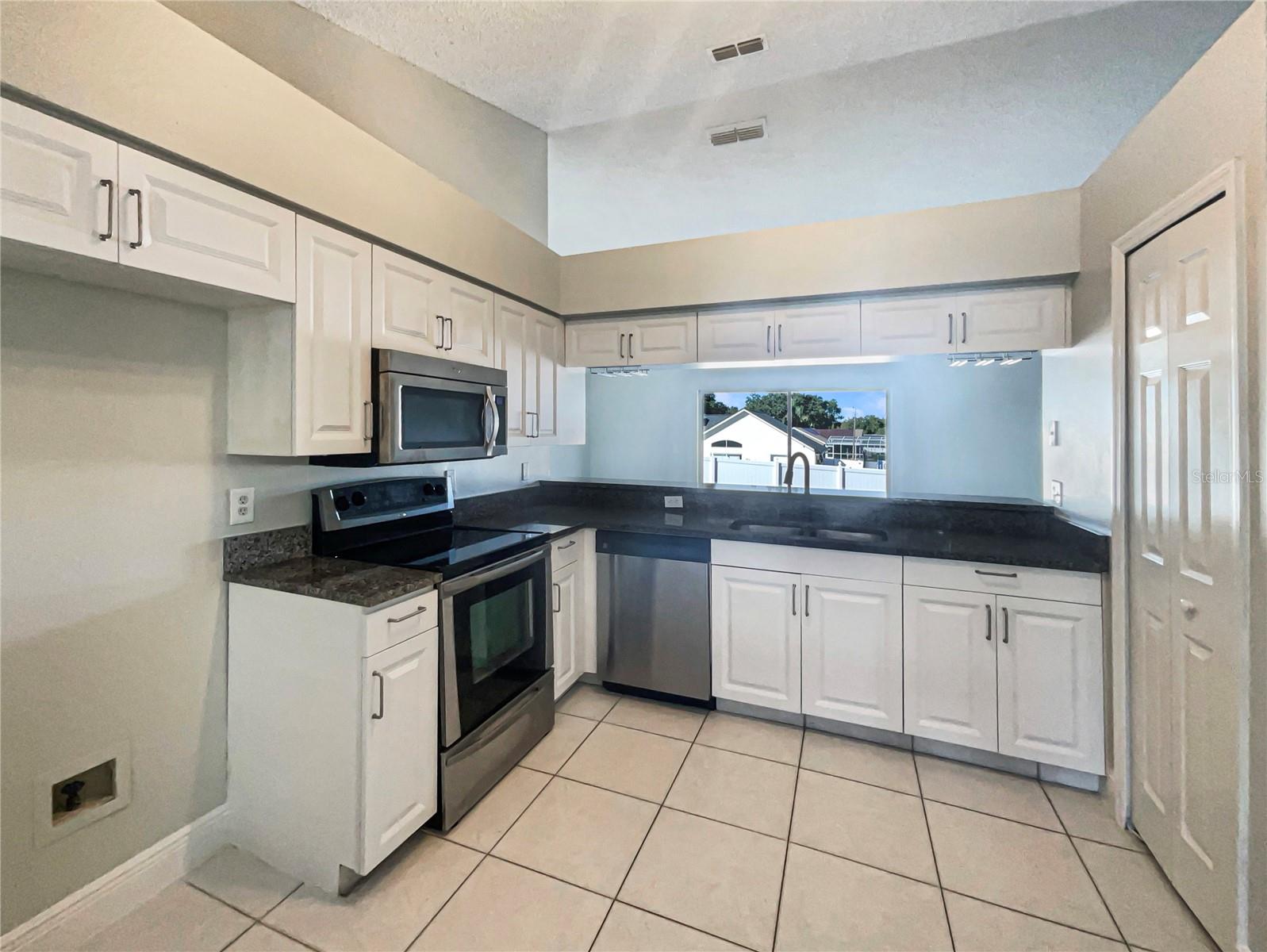 LAKE DAVENPORT ESTATES WEST PH 02 - Residential