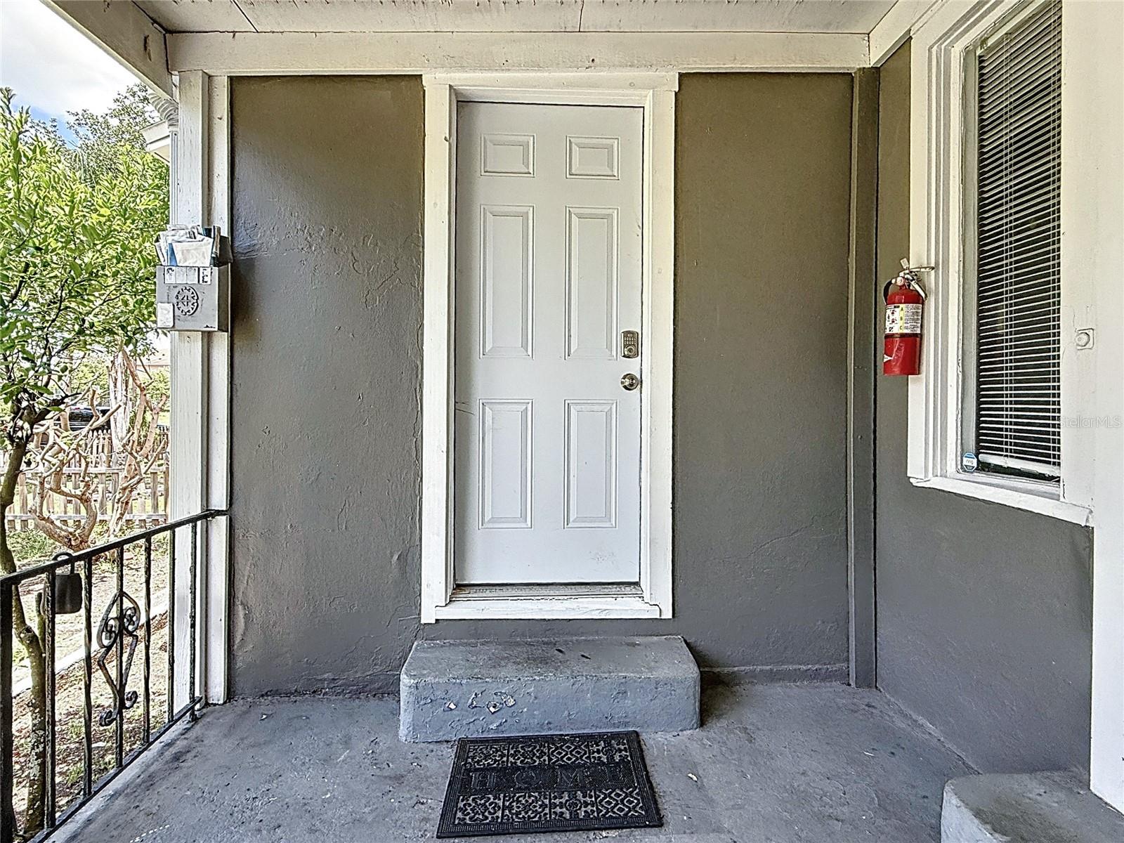 LAUGHNERS EXT OF KERR ADD - Residential Lease