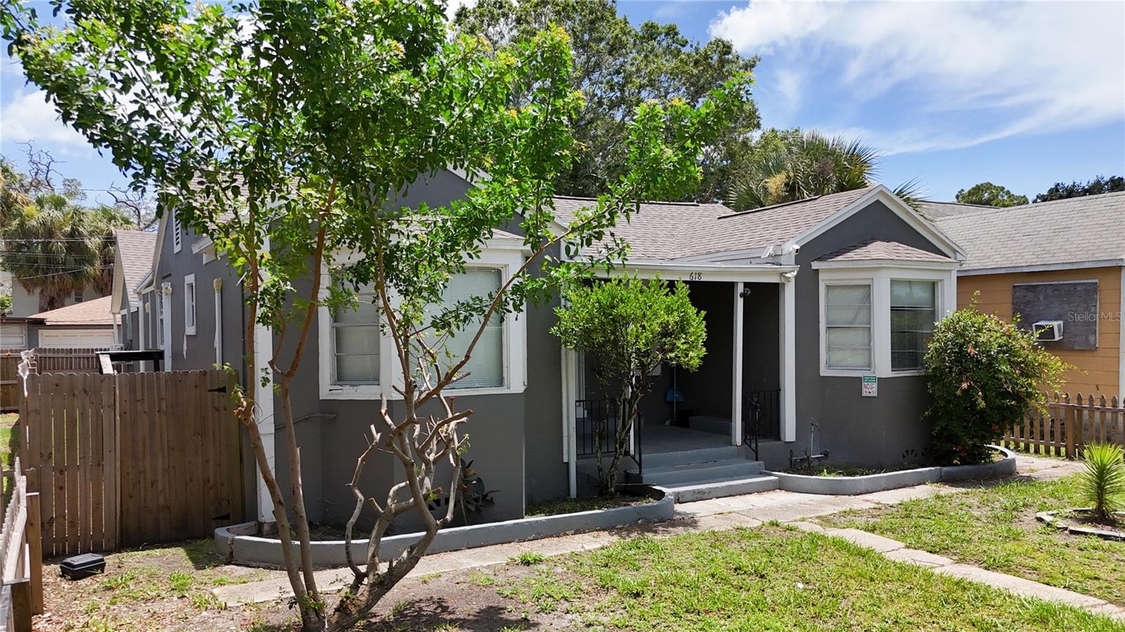 LAUGHNERS EXT OF KERR ADD - Residential Lease