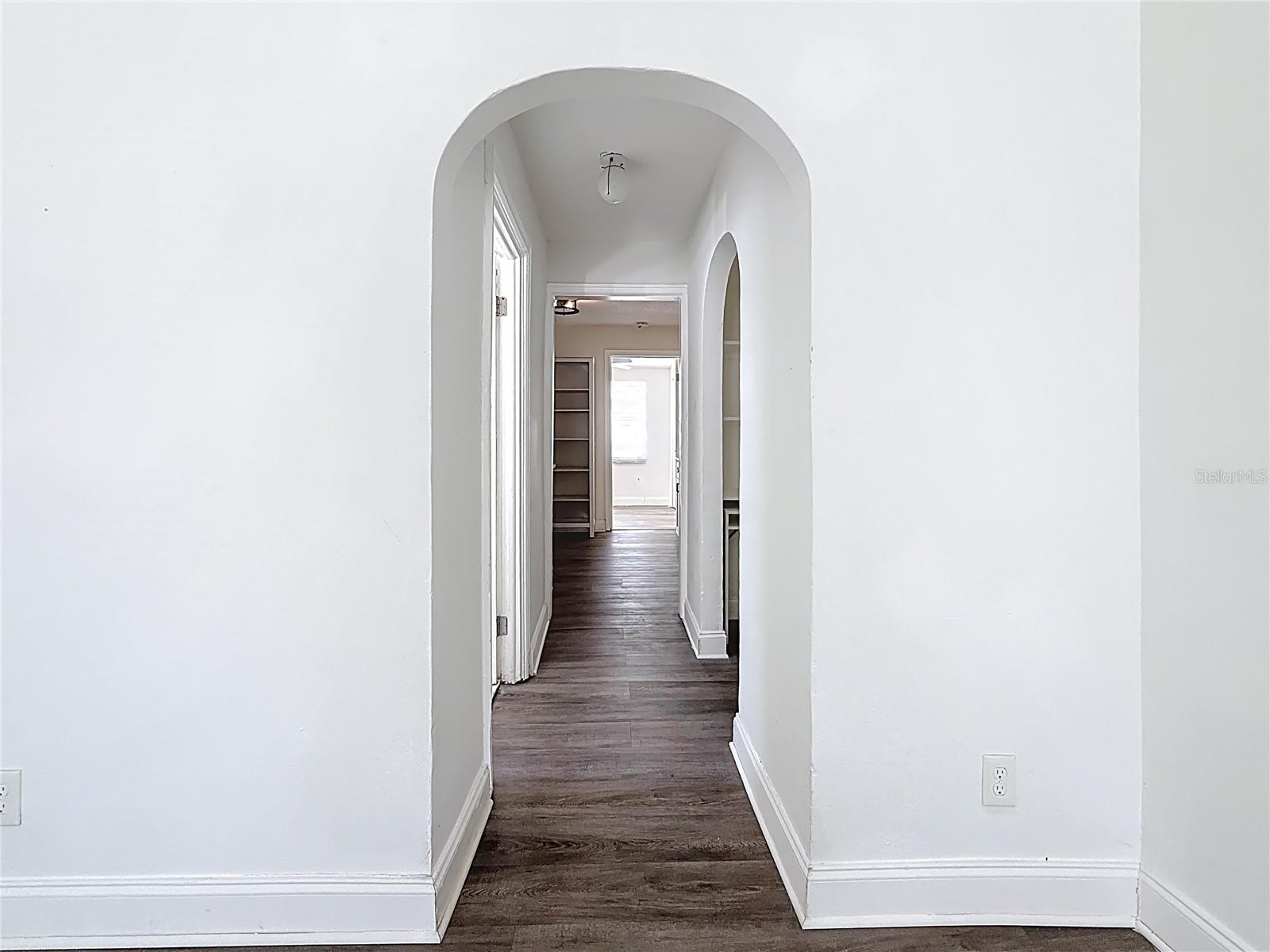 LAUGHNERS EXT OF KERR ADD - Residential Lease