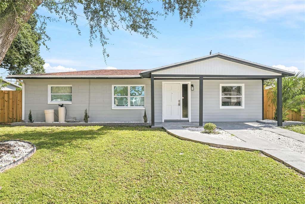 Photo of 5512 96th Avenue N, Pinellas Park, FL 33782 (MLS # TB8540297)