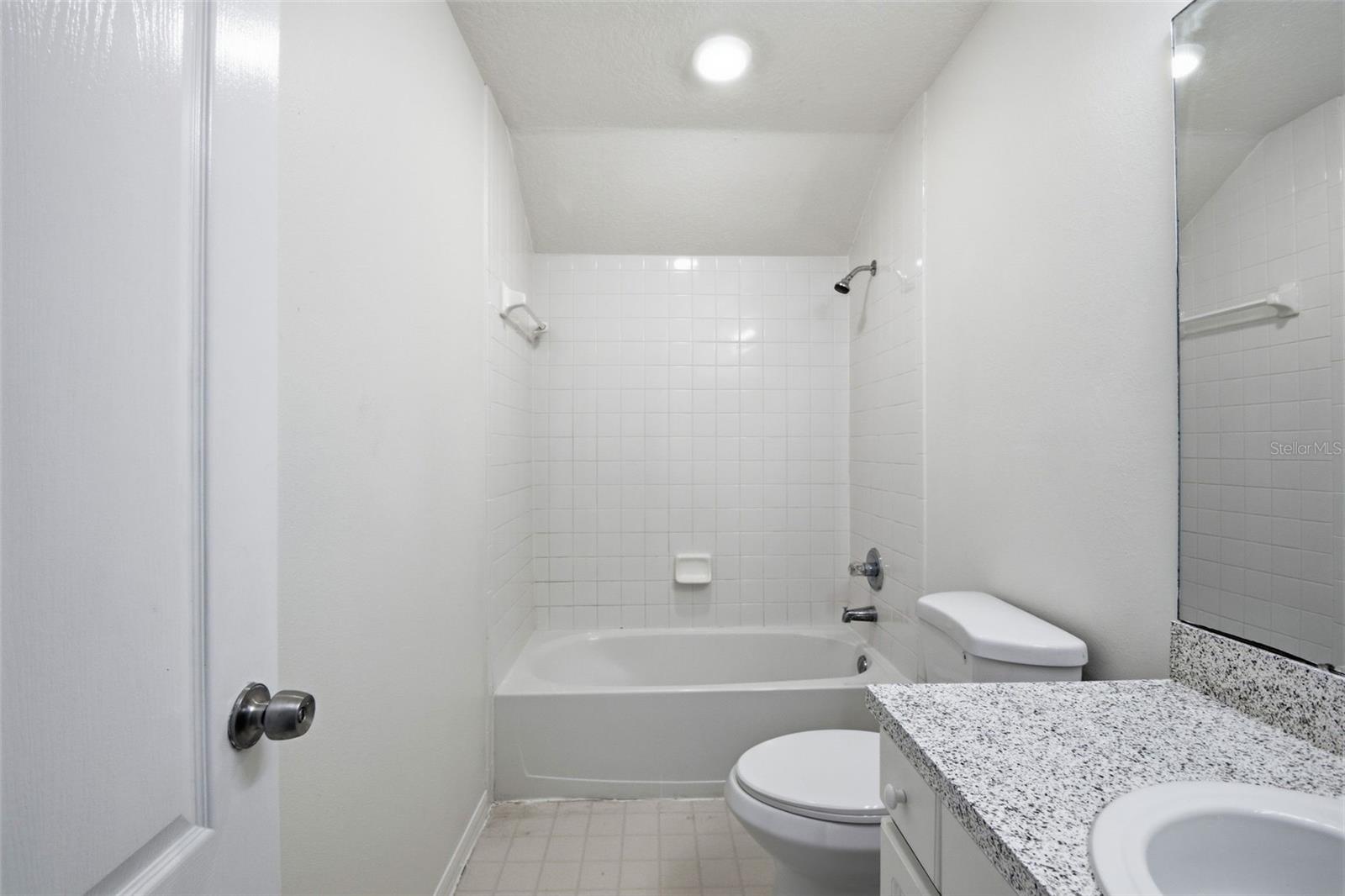 CRISTINA PH III UNIT 2 - Residential