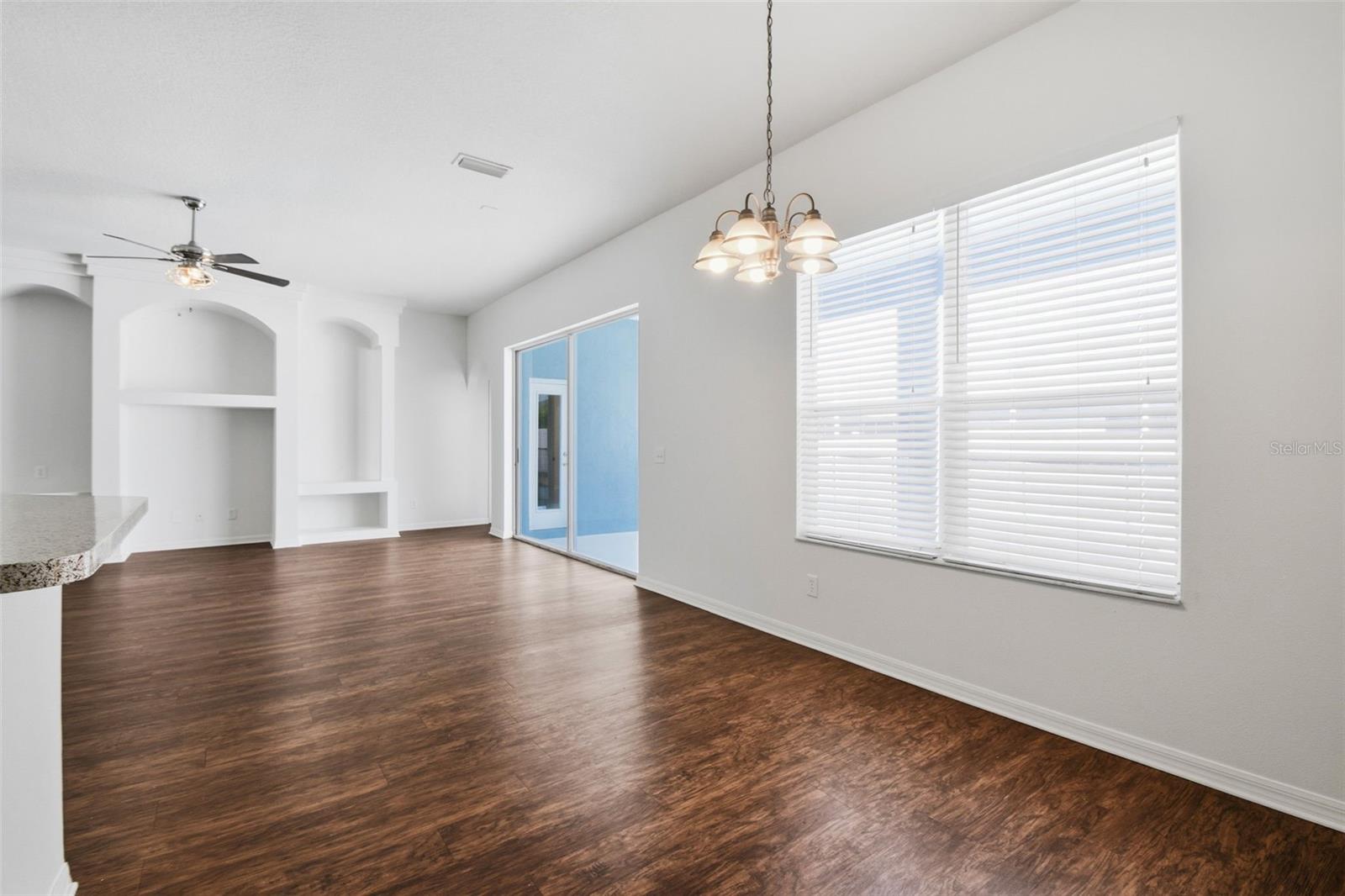 CRISTINA PH III UNIT 2 - Residential