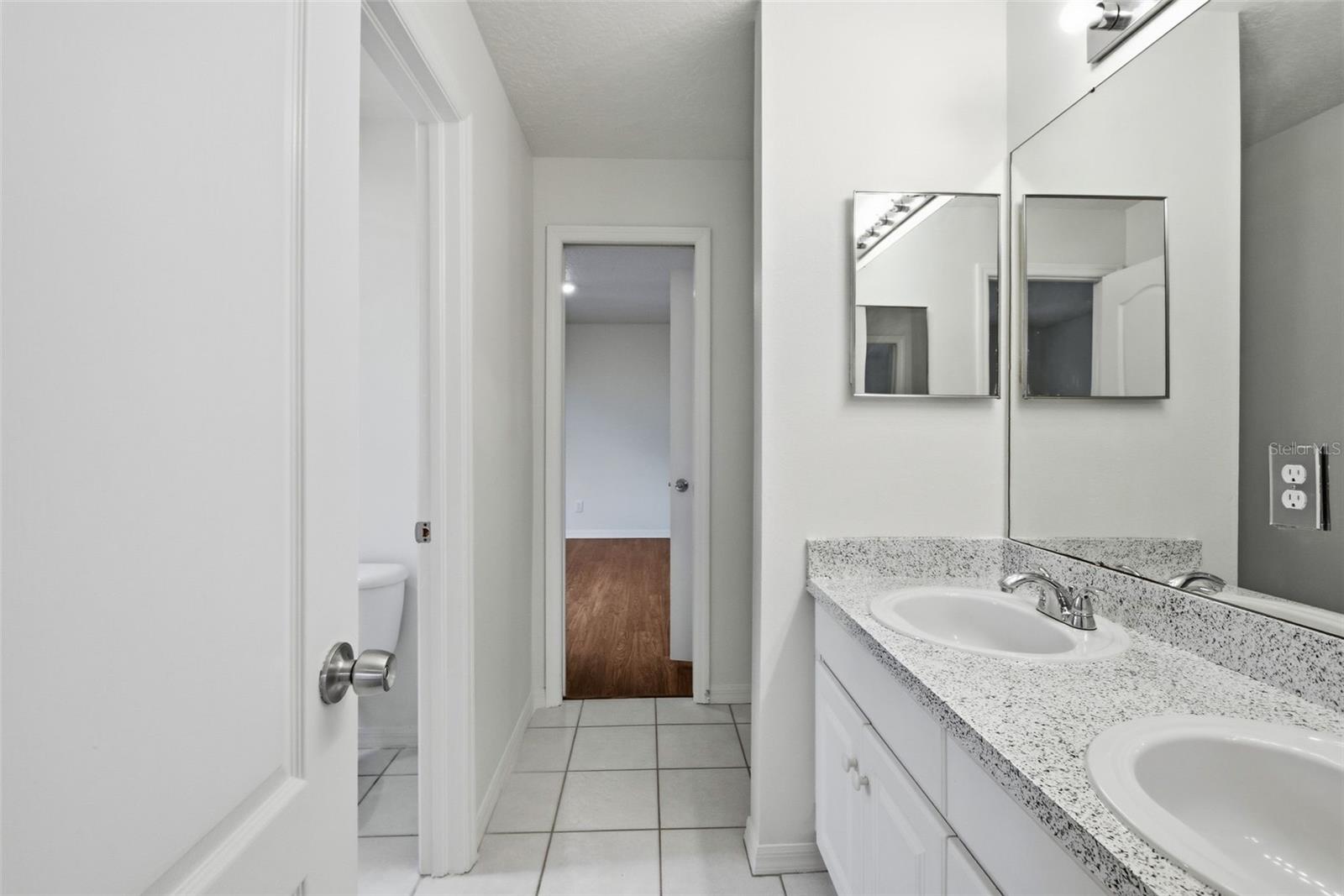 CRISTINA PH III UNIT 2 - Residential