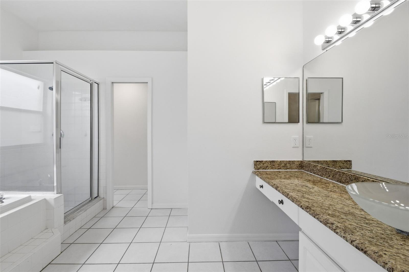 CRISTINA PH III UNIT 2 - Residential