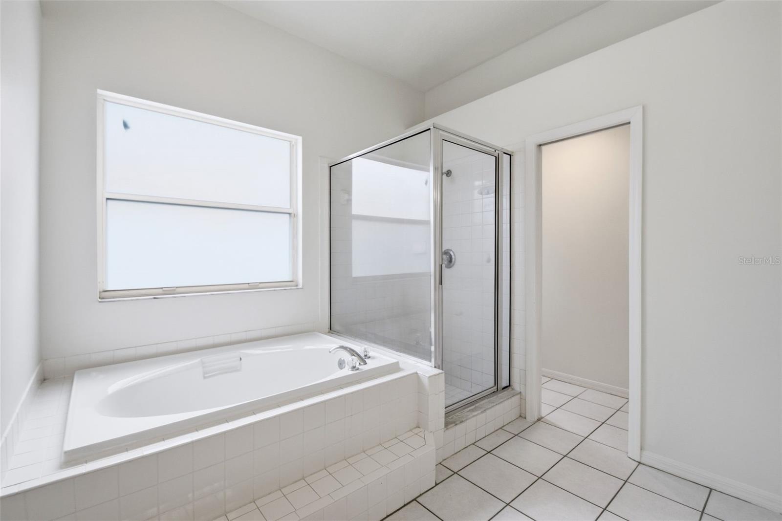 CRISTINA PH III UNIT 2 - Residential