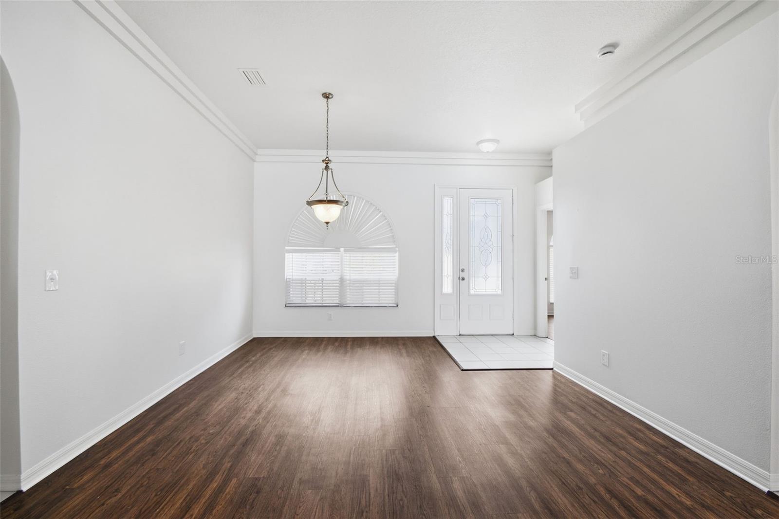 CRISTINA PH III UNIT 2 - Residential