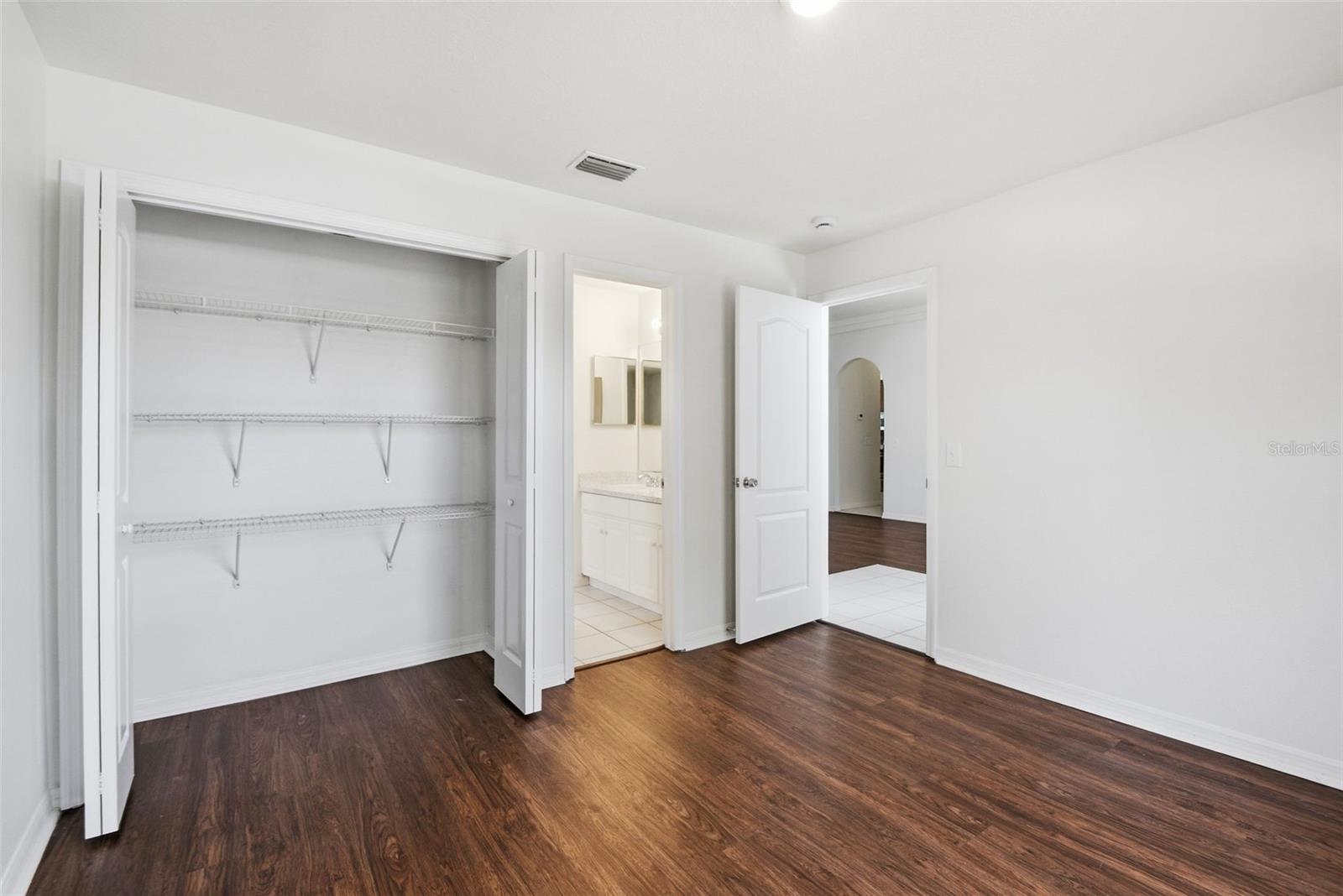 CRISTINA PH III UNIT 2 - Residential