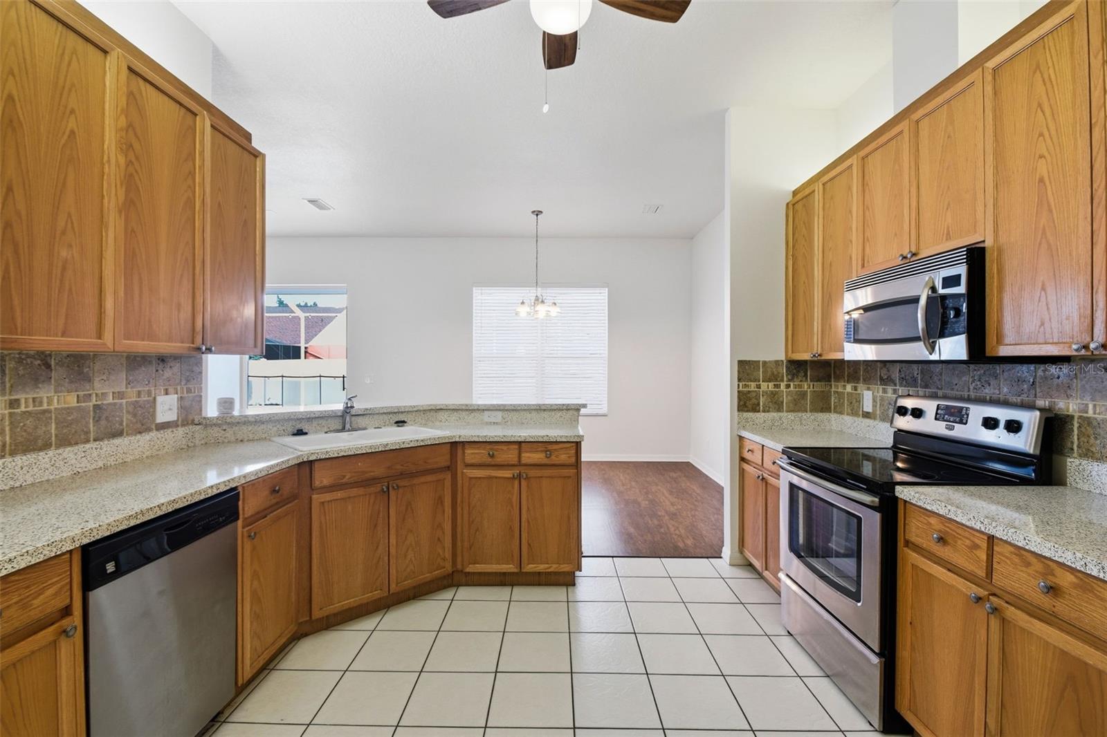 CRISTINA PH III UNIT 2 - Residential