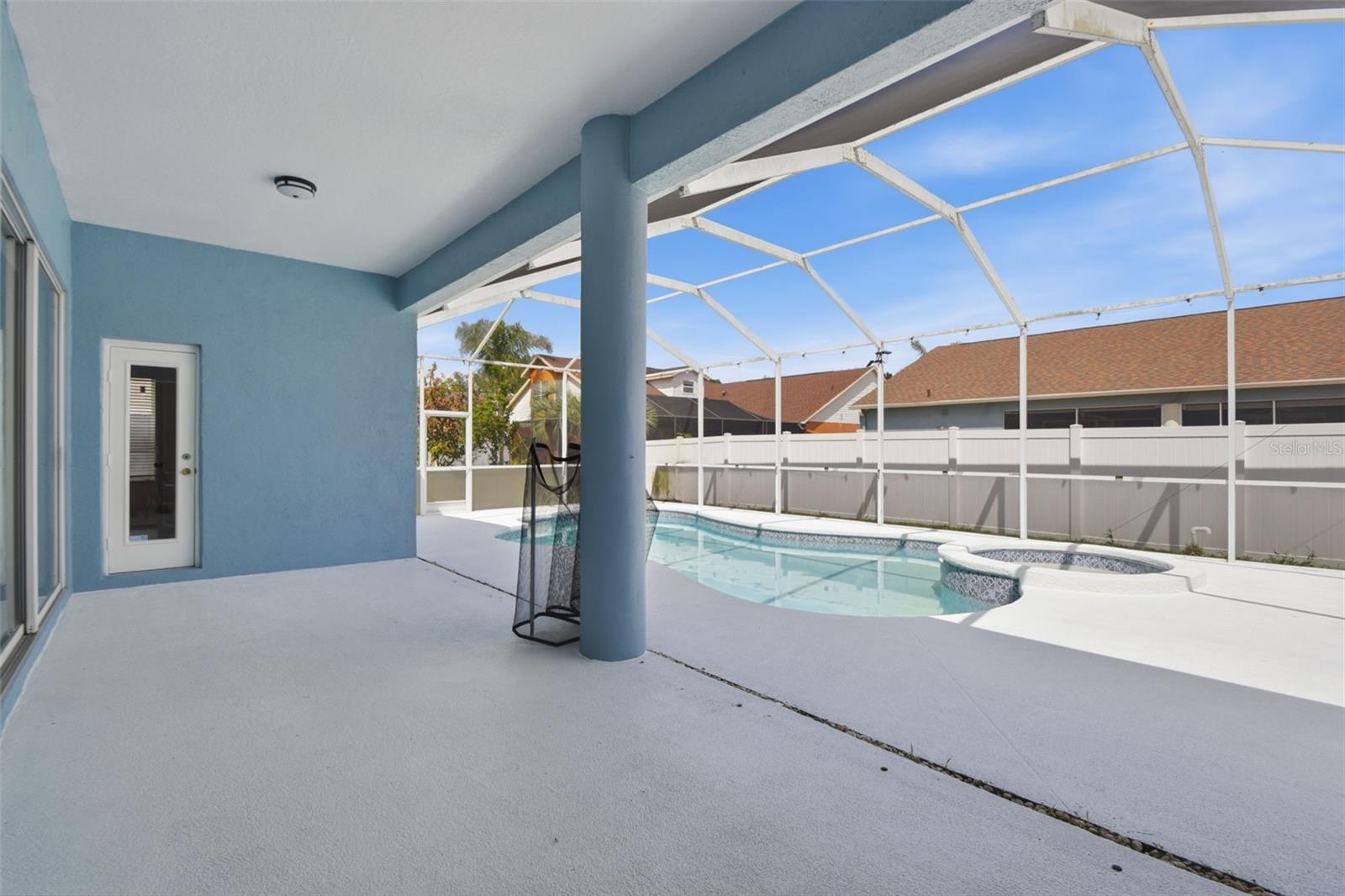 CRISTINA PH III UNIT 2 - Residential