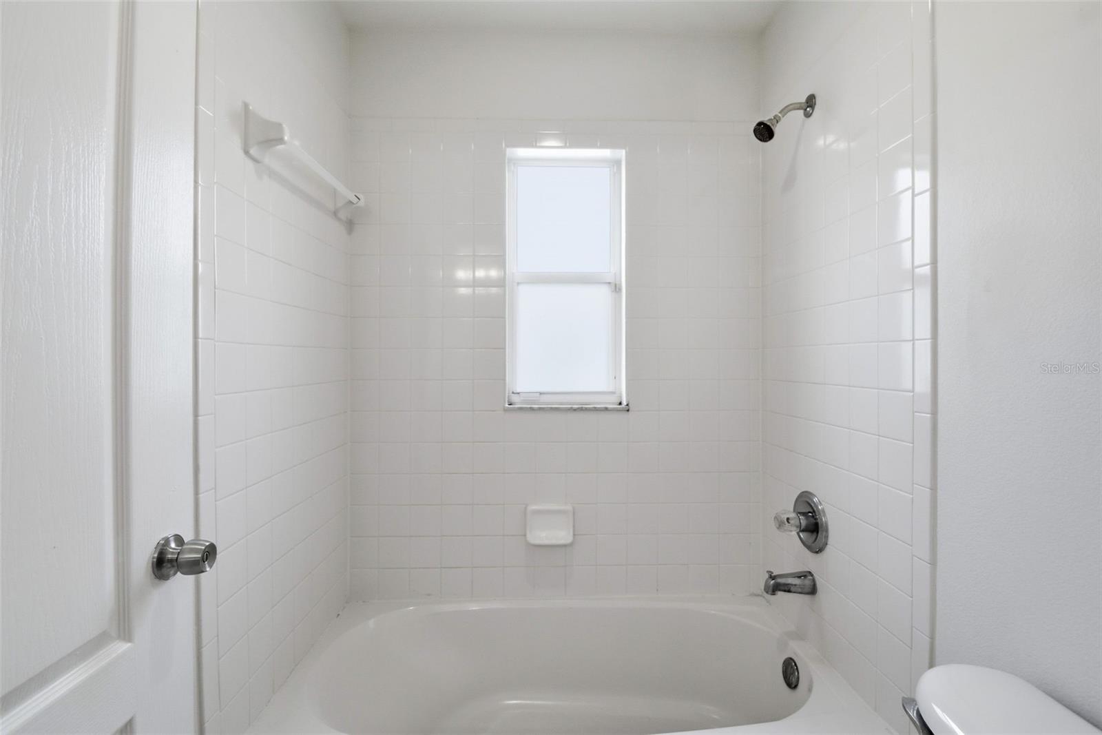 CRISTINA PH III UNIT 2 - Residential