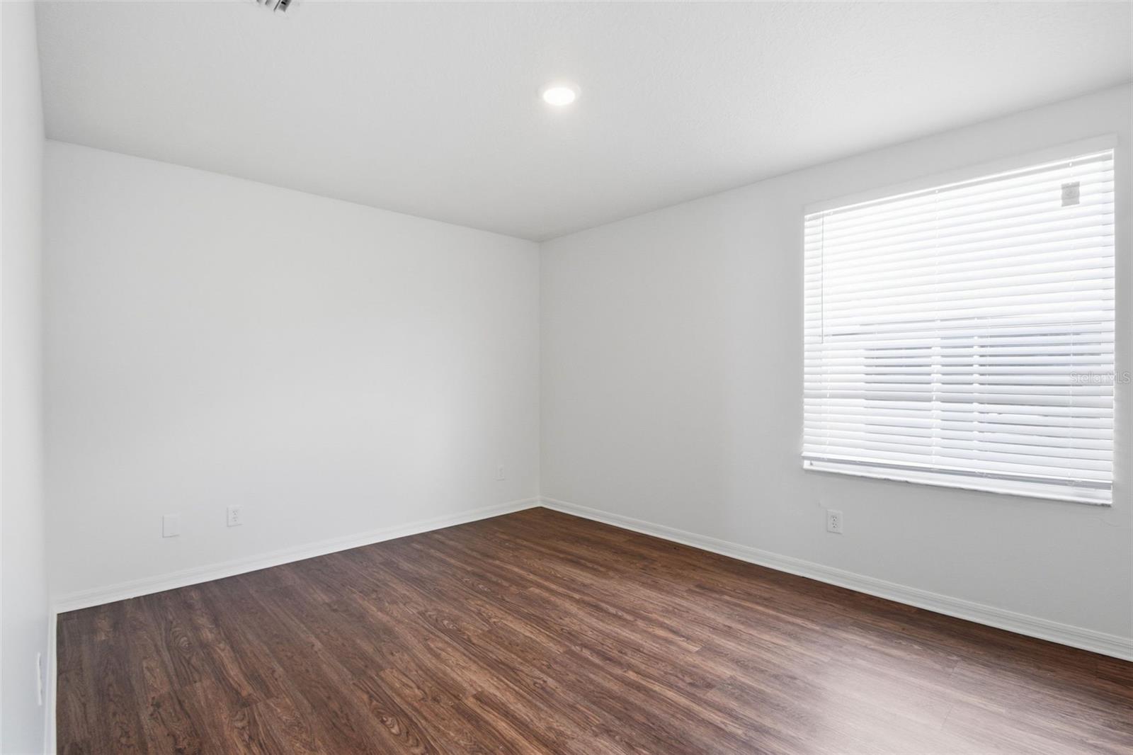 CRISTINA PH III UNIT 2 - Residential