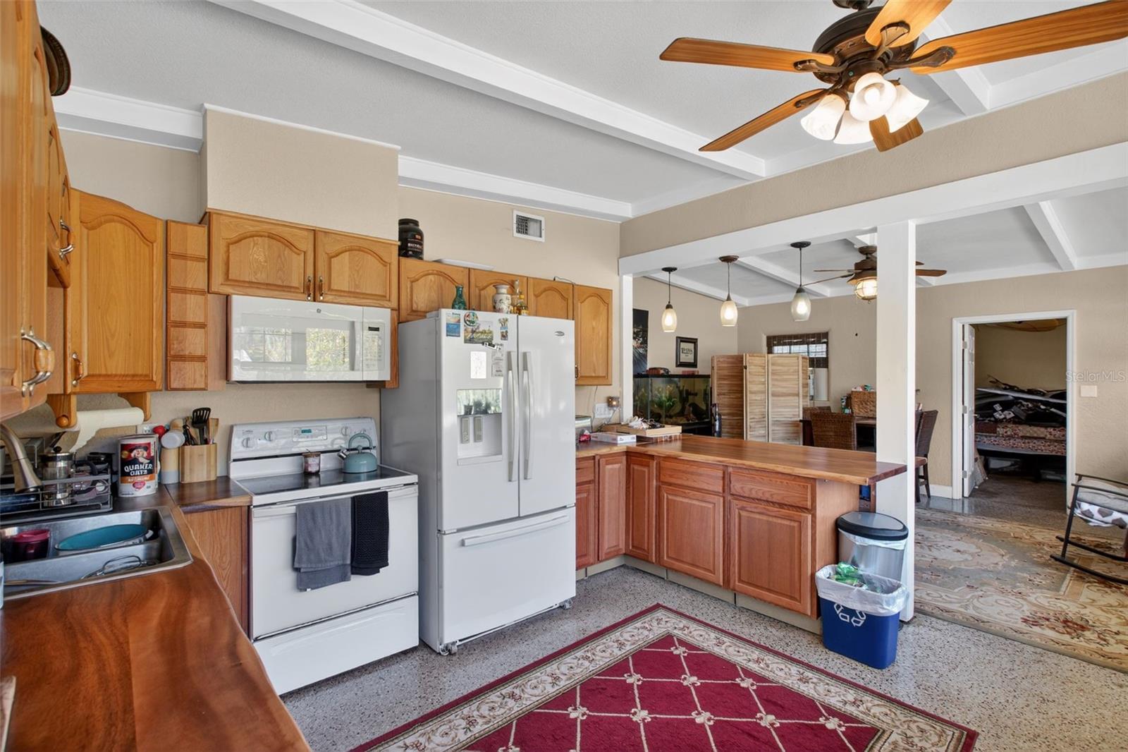 ELLISON HOMES INC - Residential