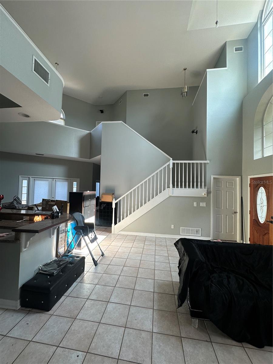 1931 OAK RIDGE COURT