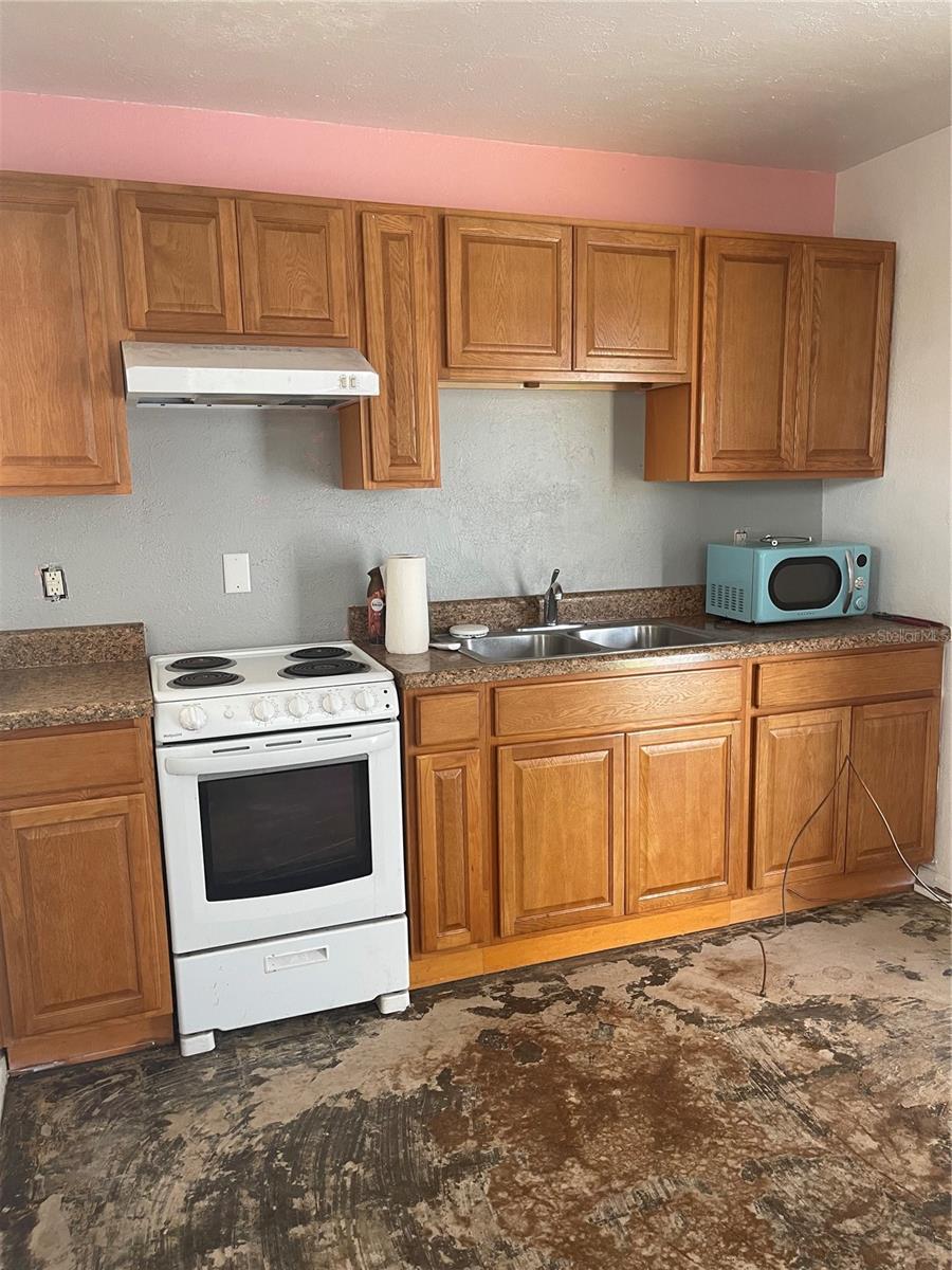 IRIS SUB - Commercial Sale