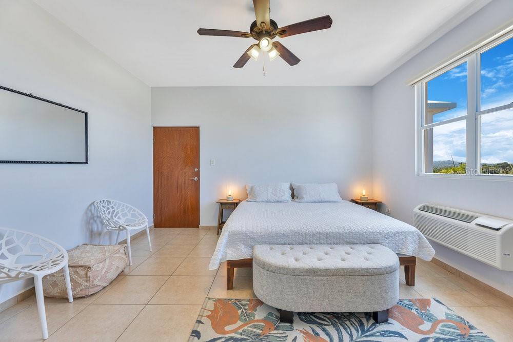 POINCIANA APARTMENTS - Residential