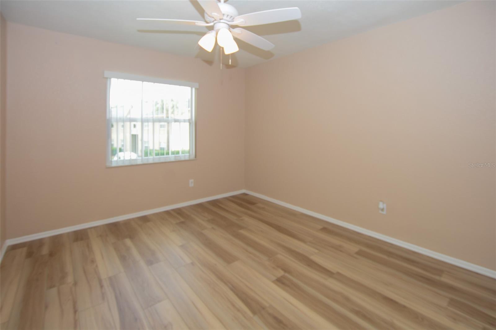 HAWTHORNE VILLAGE - Residential Lease