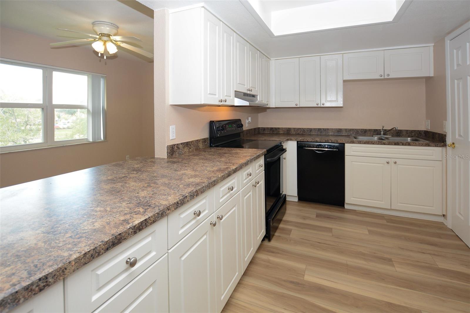 HAWTHORNE VILLAGE - Residential Lease