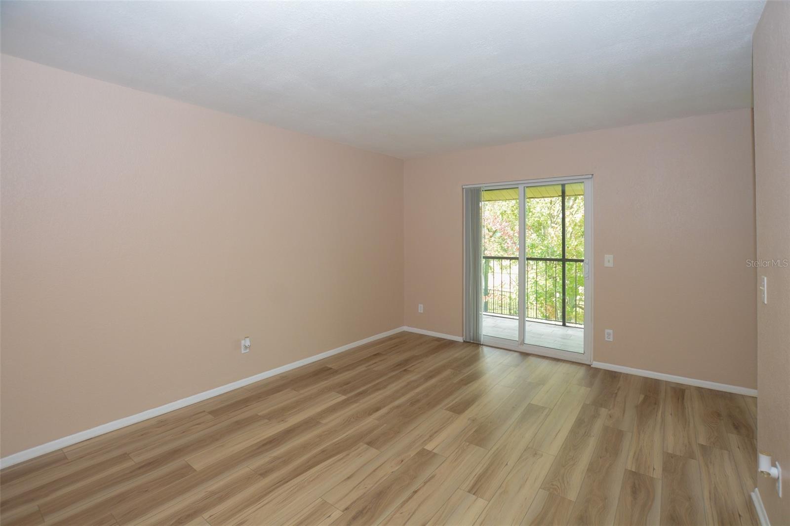 HAWTHORNE VILLAGE - Residential Lease