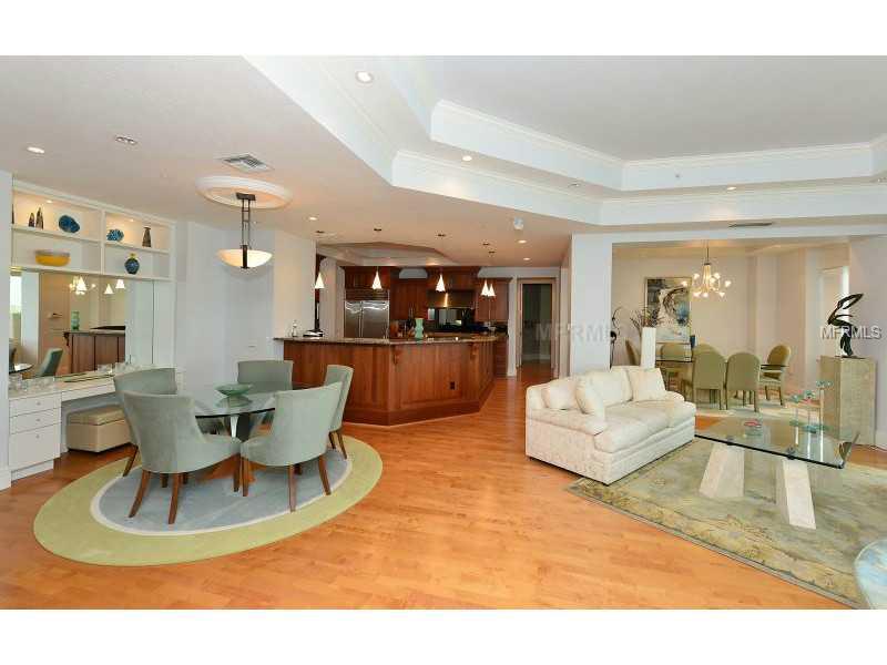 LA BELLASARA - Residential