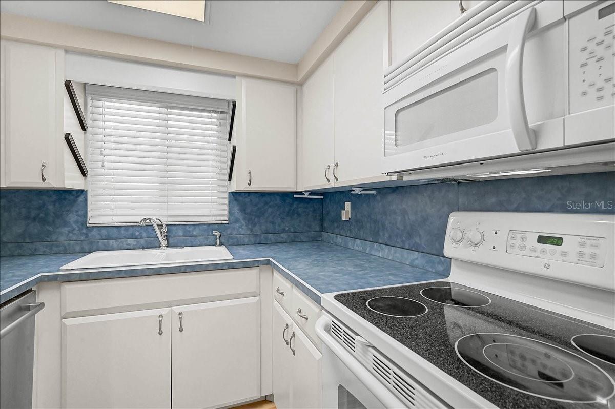 FLORA-VILLA - Residential