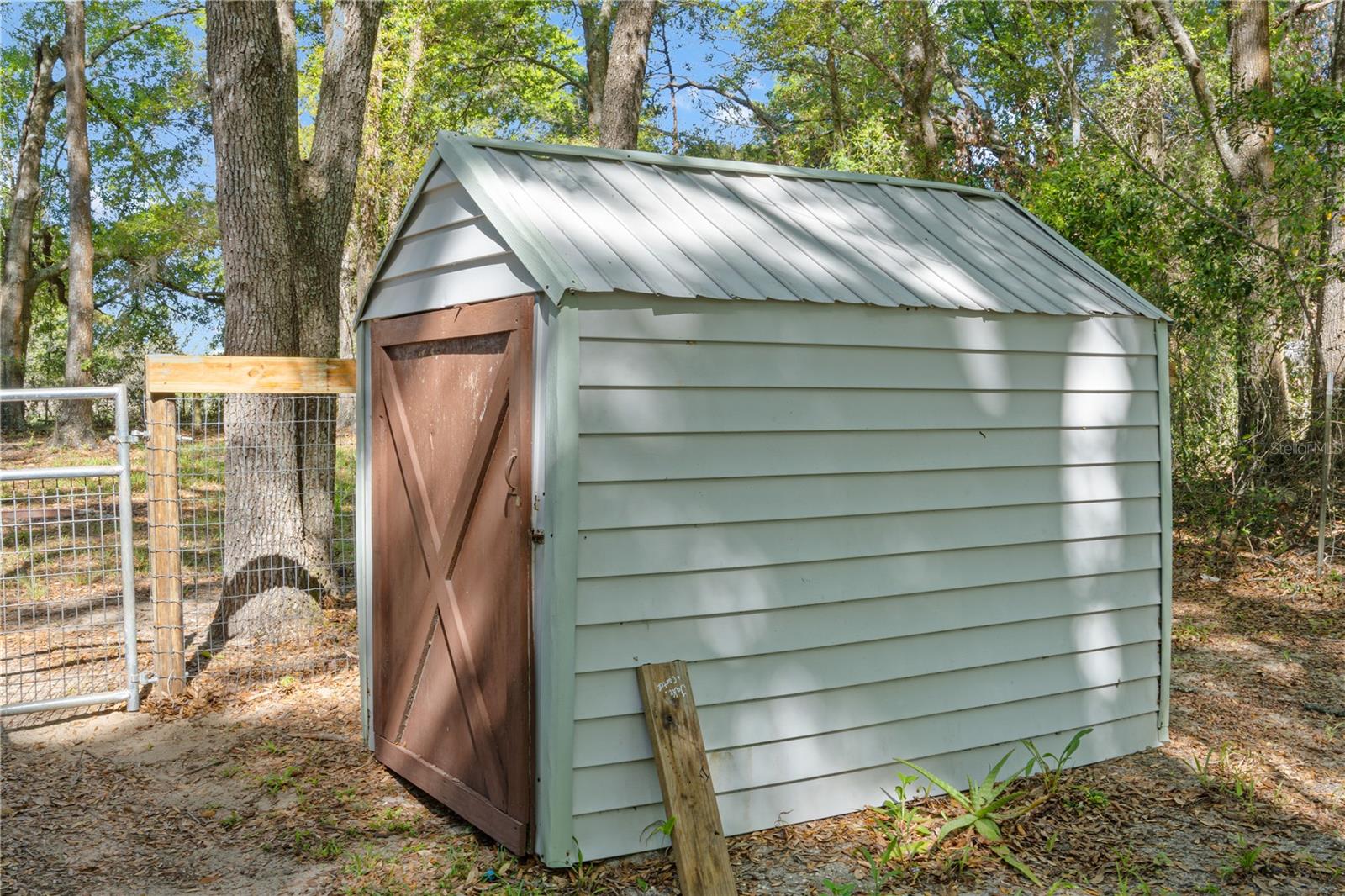 B & R SUB - Residential