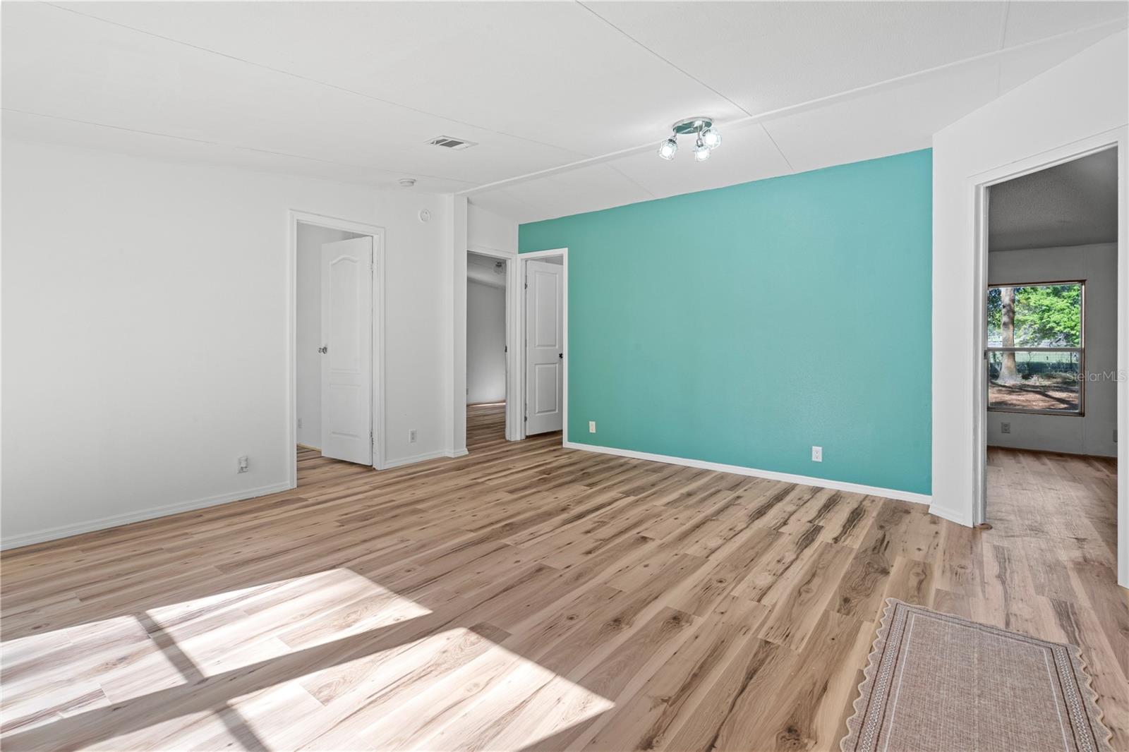 B & R SUB - Residential