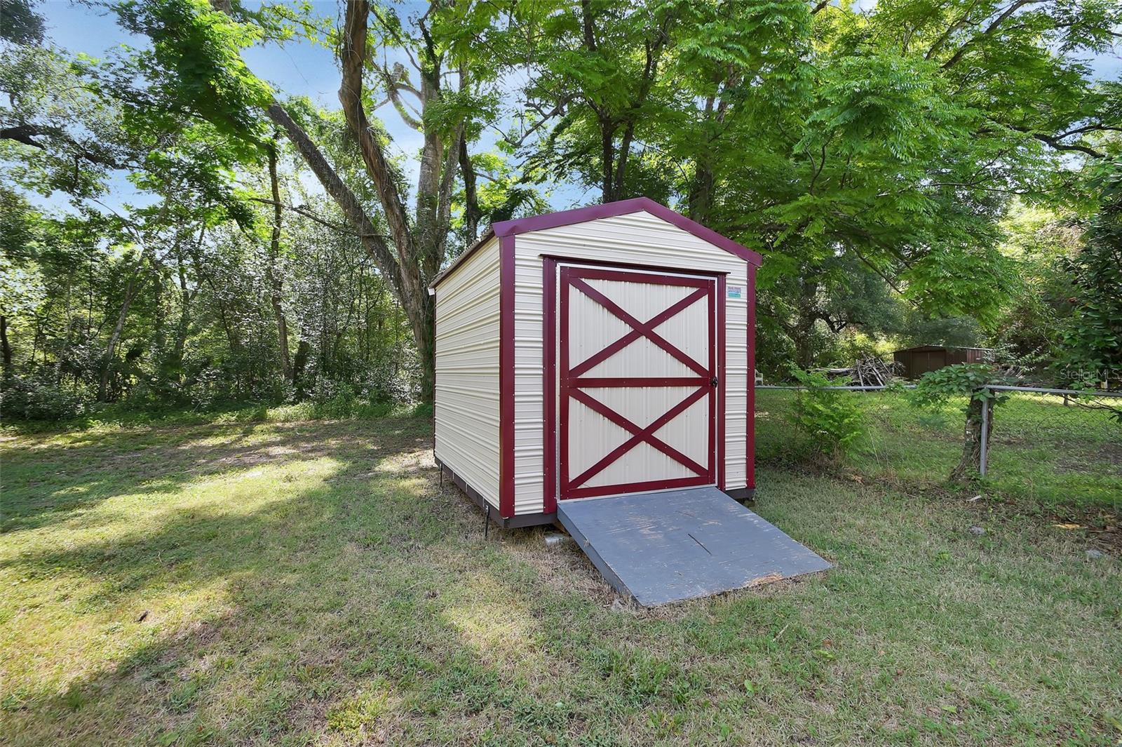 LAWRENCE PARK - Residential