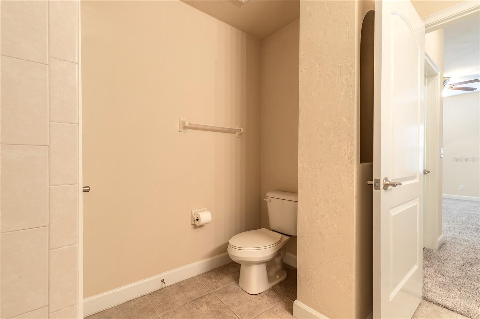 TUSCANY SQUARE I CONDO - Residential