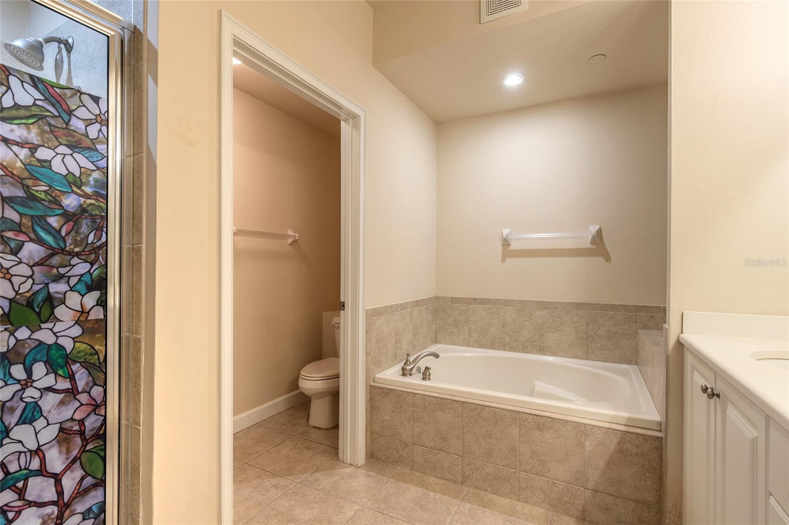 TUSCANY SQUARE I CONDO - Residential