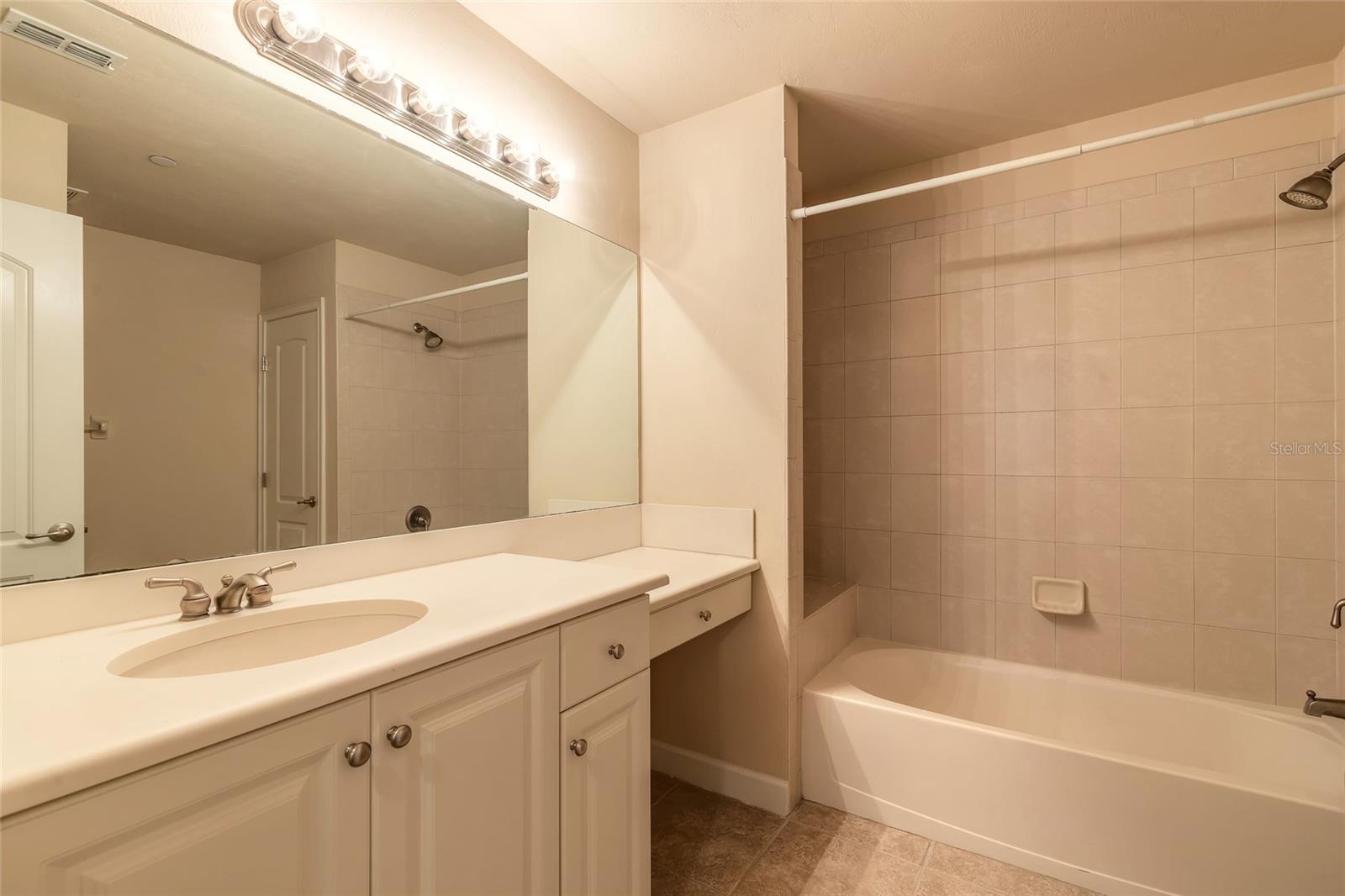 TUSCANY SQUARE I CONDO - Residential