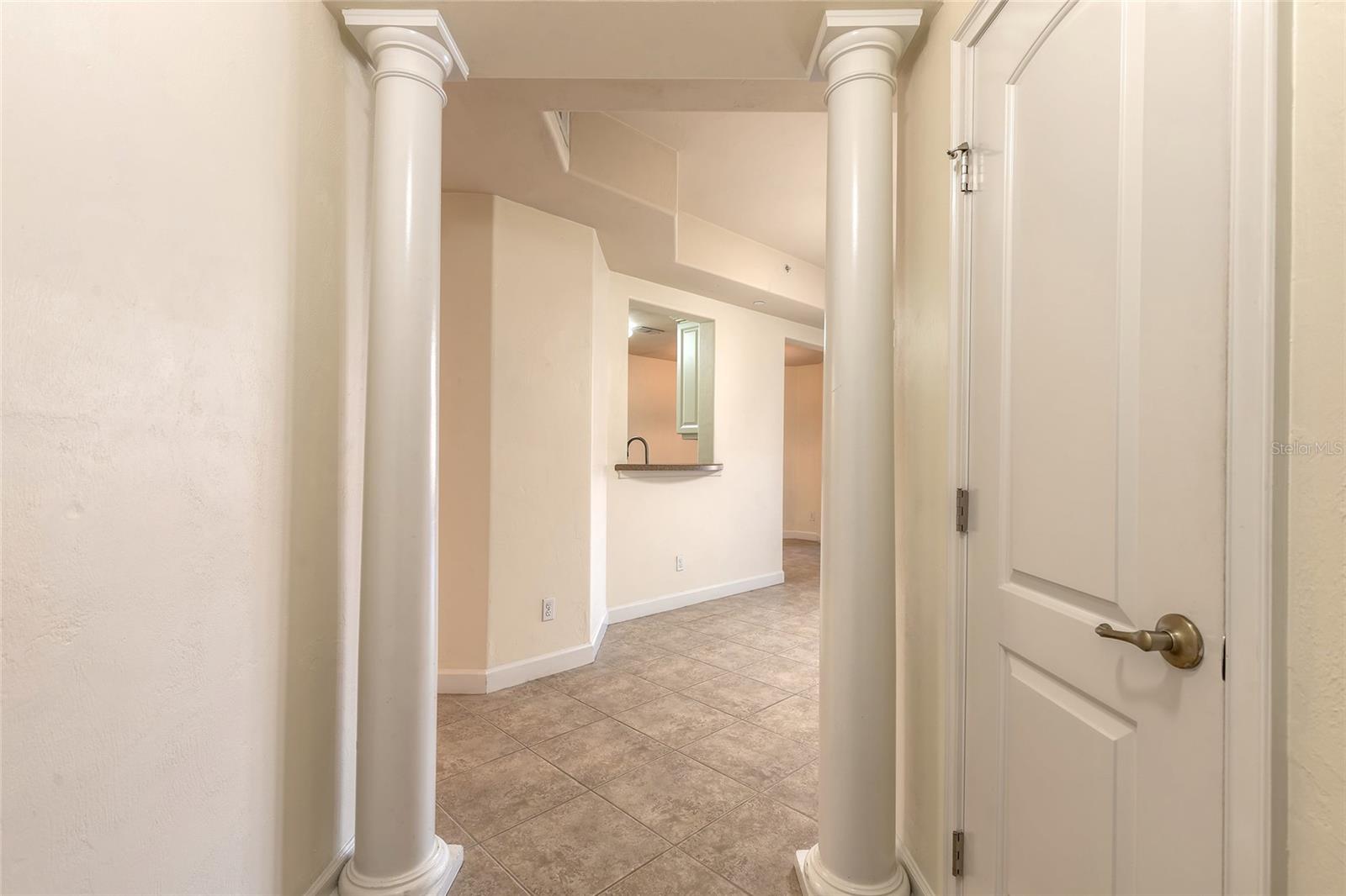 TUSCANY SQUARE I CONDO - Residential