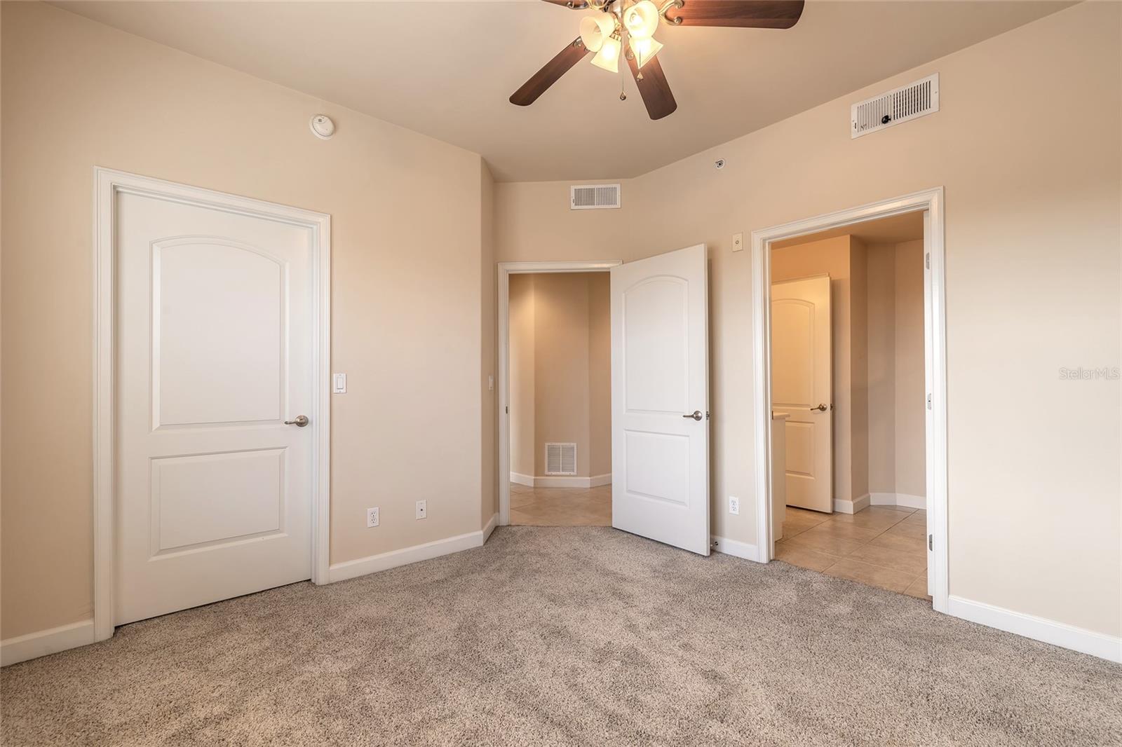 TUSCANY SQUARE I CONDO - Residential