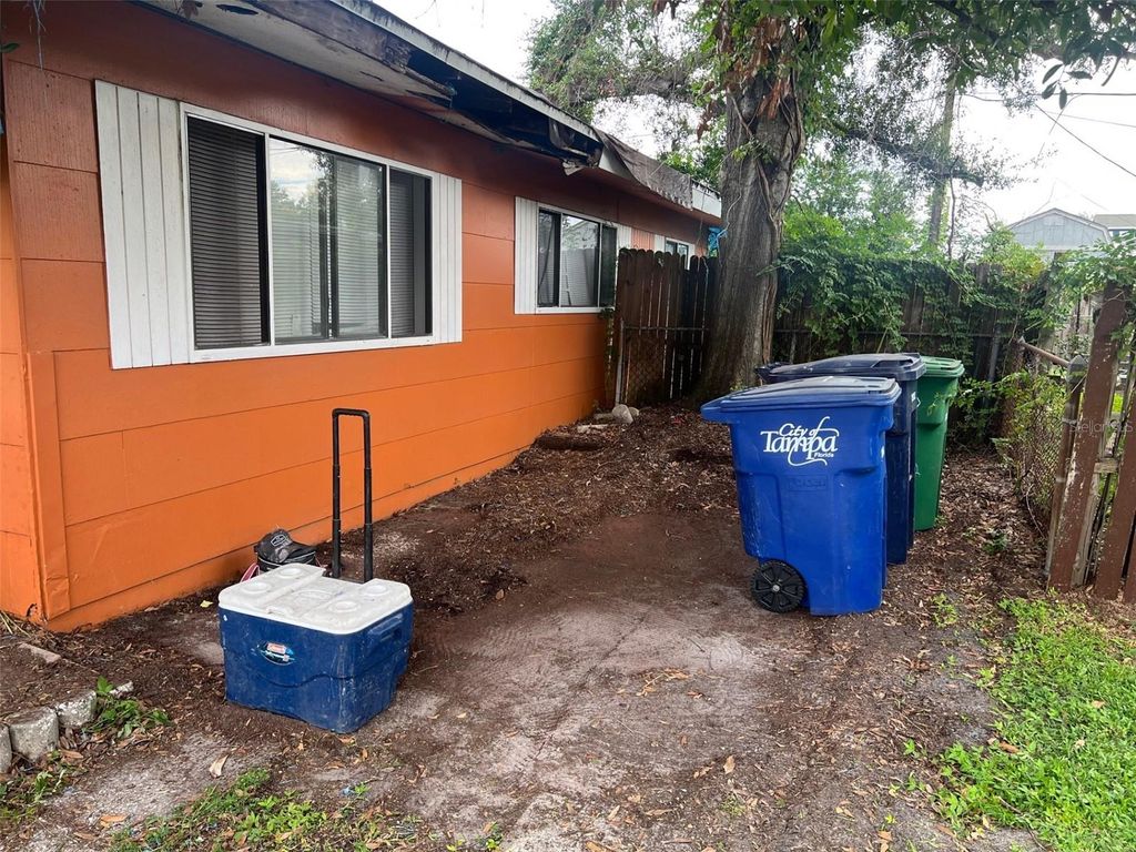 Photo of 4421 W Leila Avenue, Tampa, FL 33616 (MLS # A4664677)