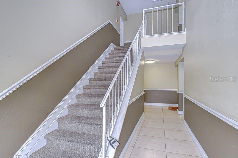 WHISPERING OAKS - Residential