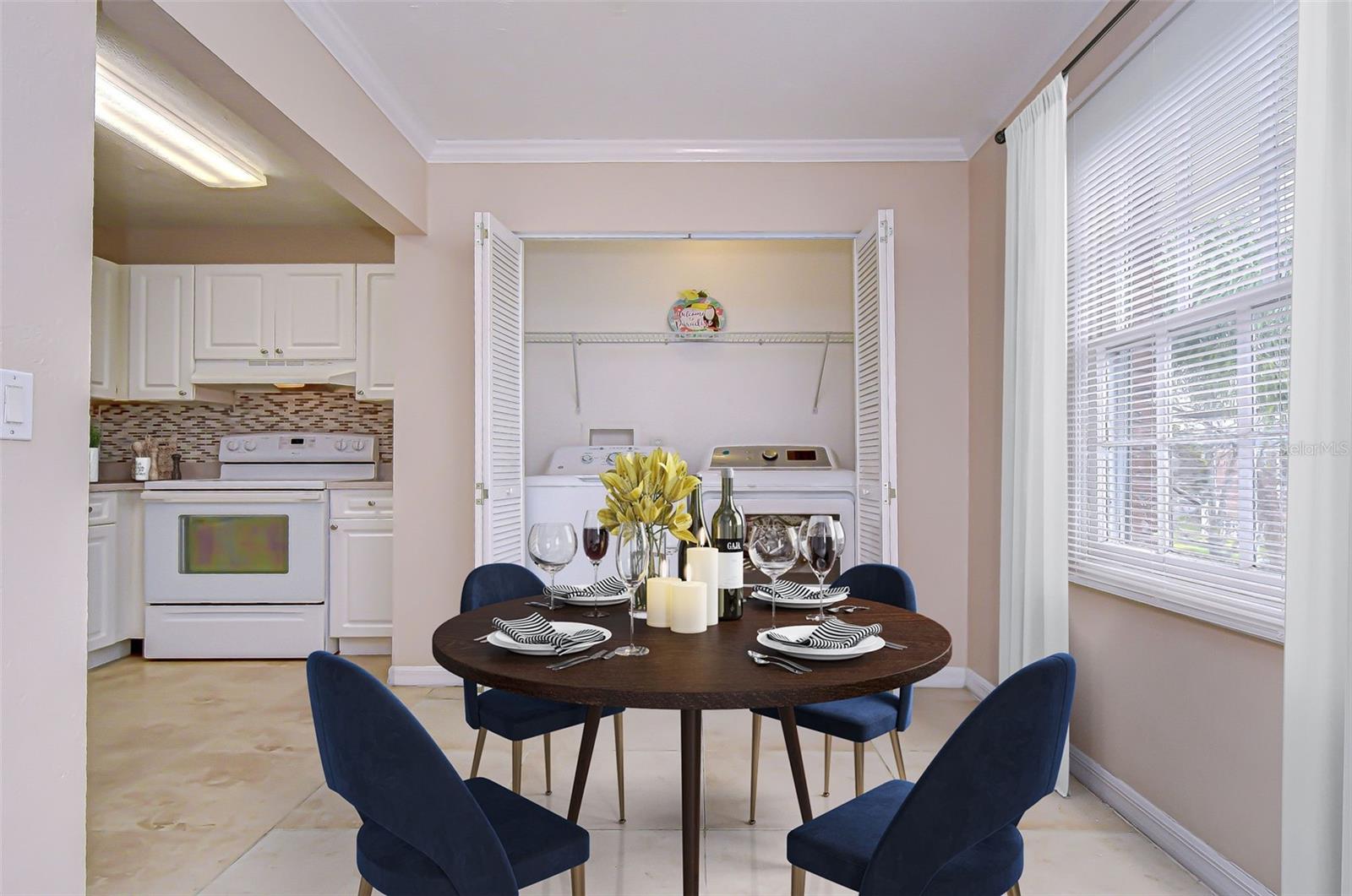 WHISPERING OAKS - Residential