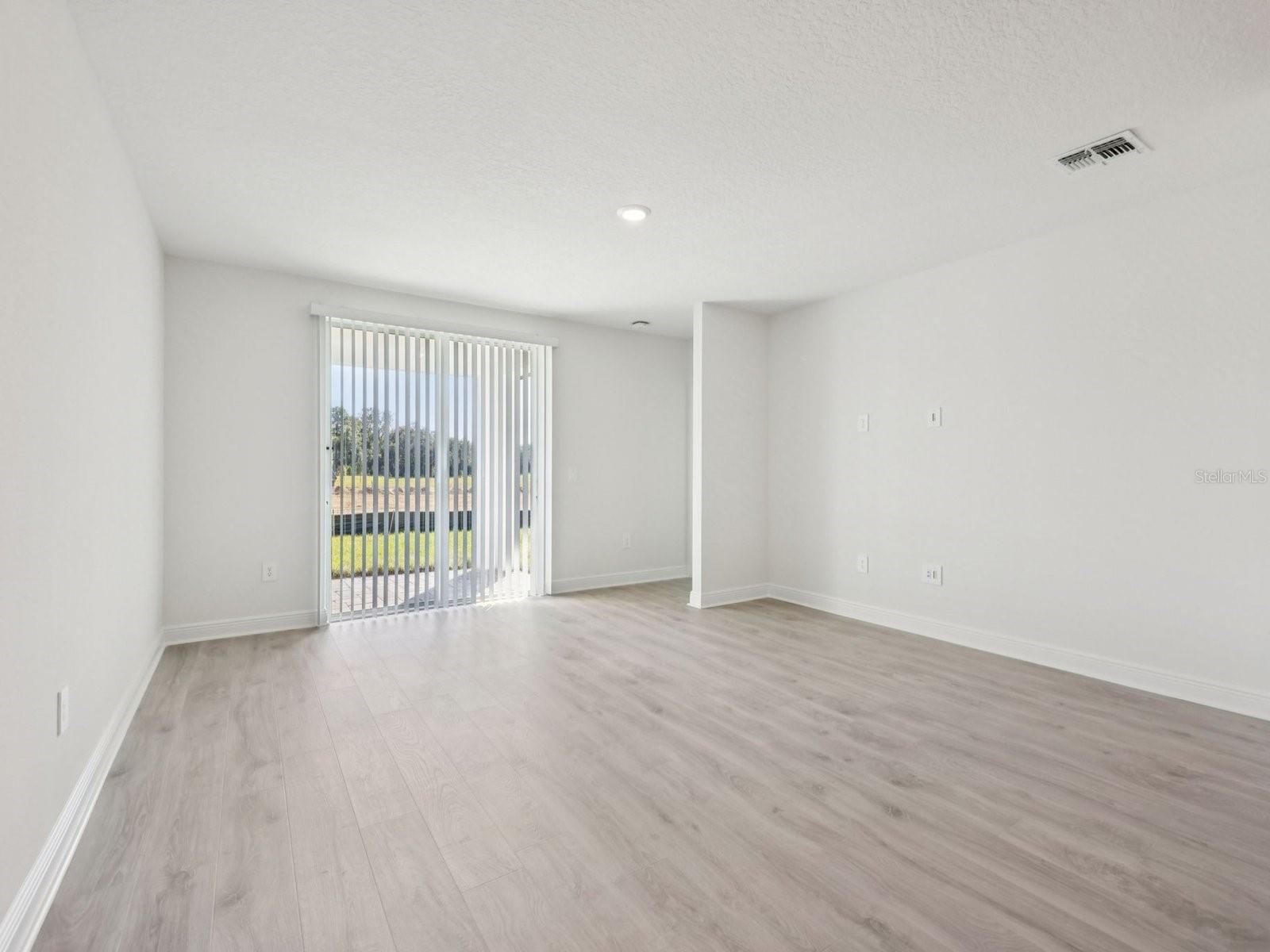 THE RESERVE AT HAMMOCK OAKS - Residential