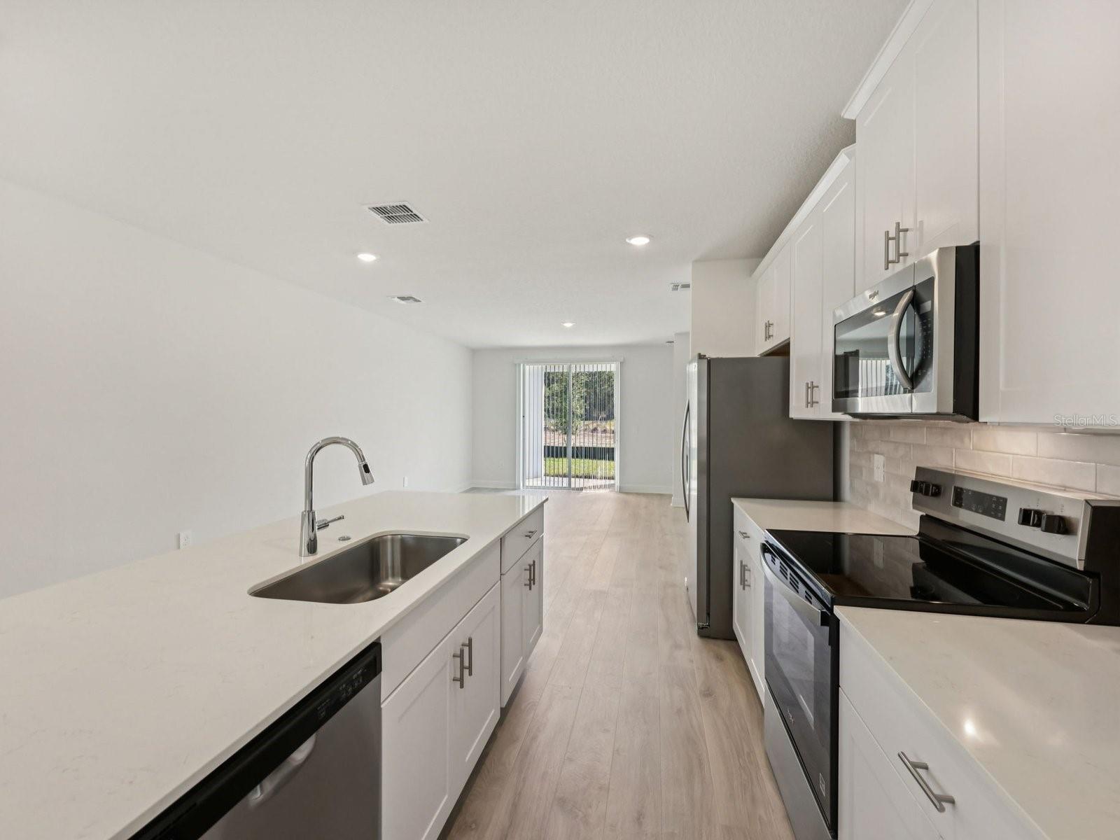 THE RESERVE AT HAMMOCK OAKS - Residential