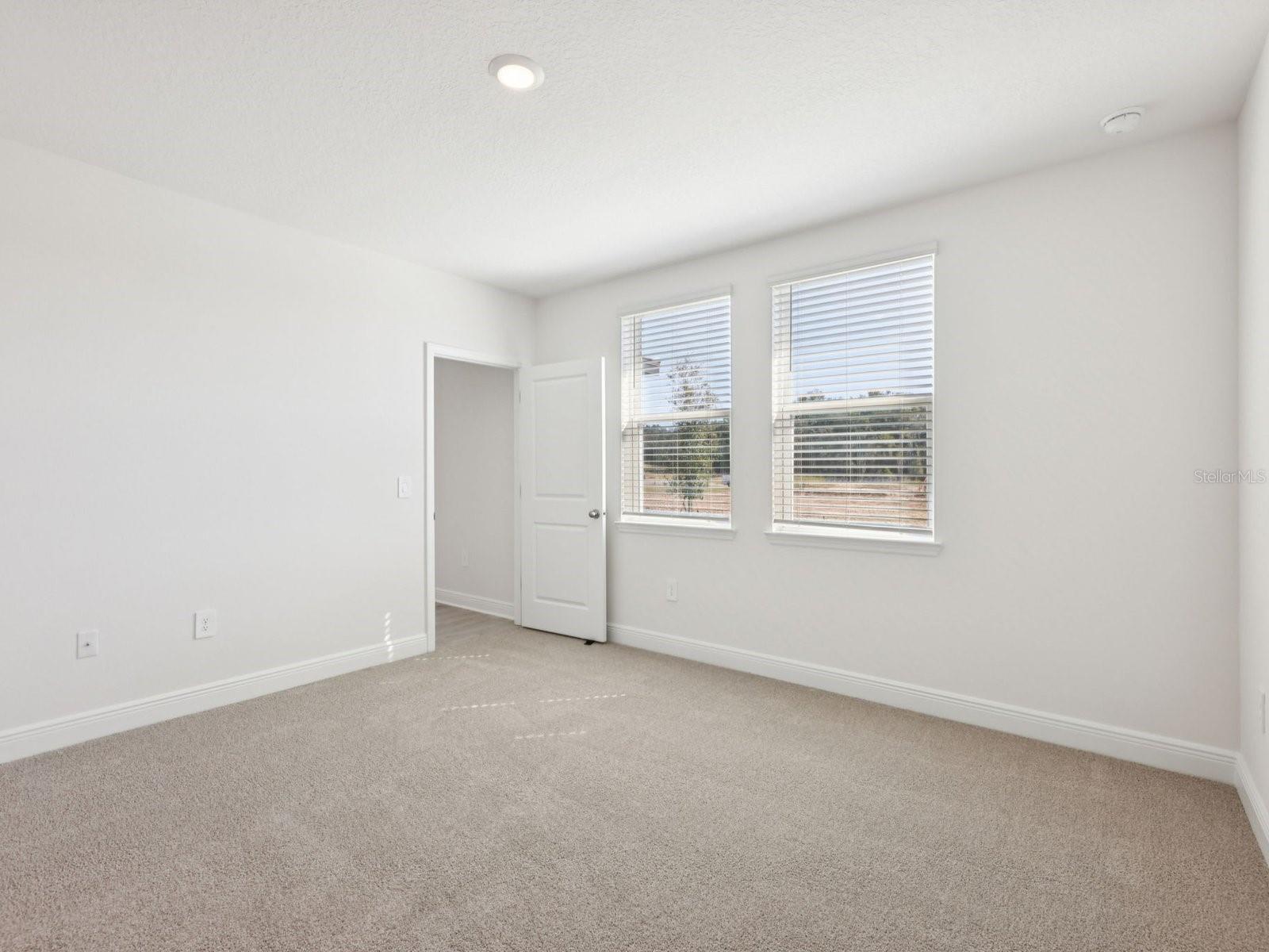 THE RESERVE AT HAMMOCK OAKS - Residential