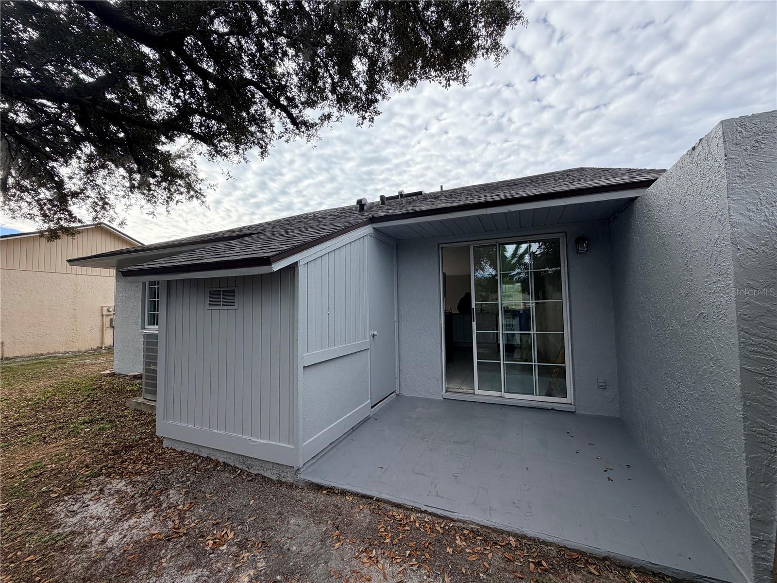 UNIVERSITY HILLS - Residential