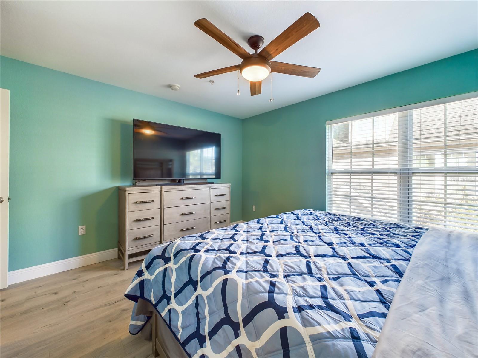 ADMIRALS WALK - Residential Lease