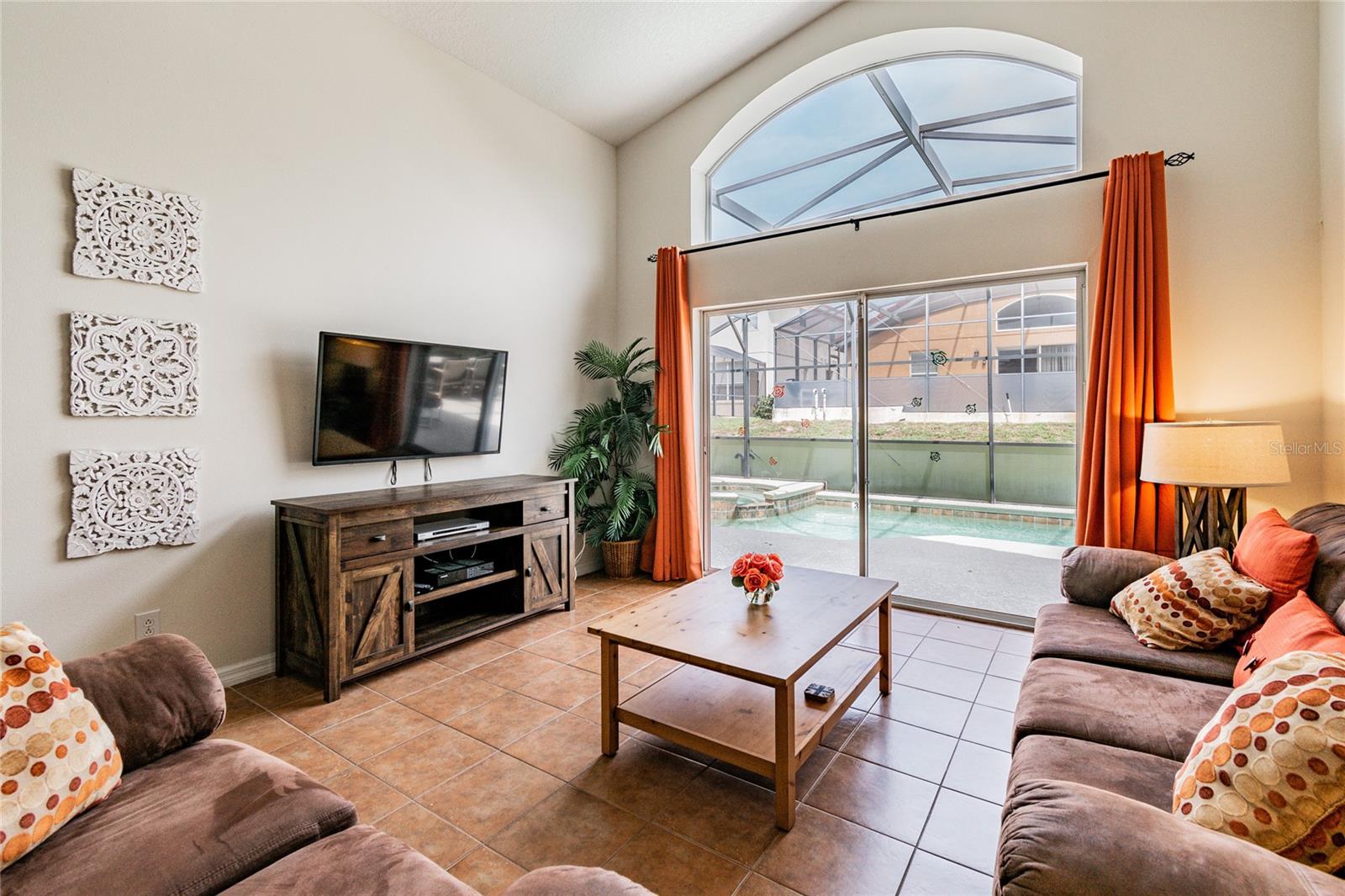 AVIANA PH 01 - Residential Lease