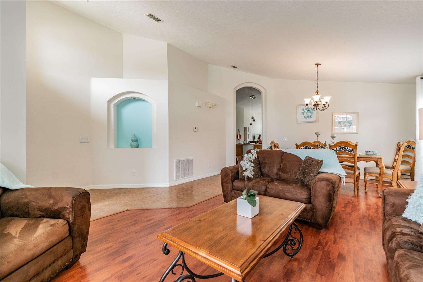 AVIANA PH 01 - Residential Lease