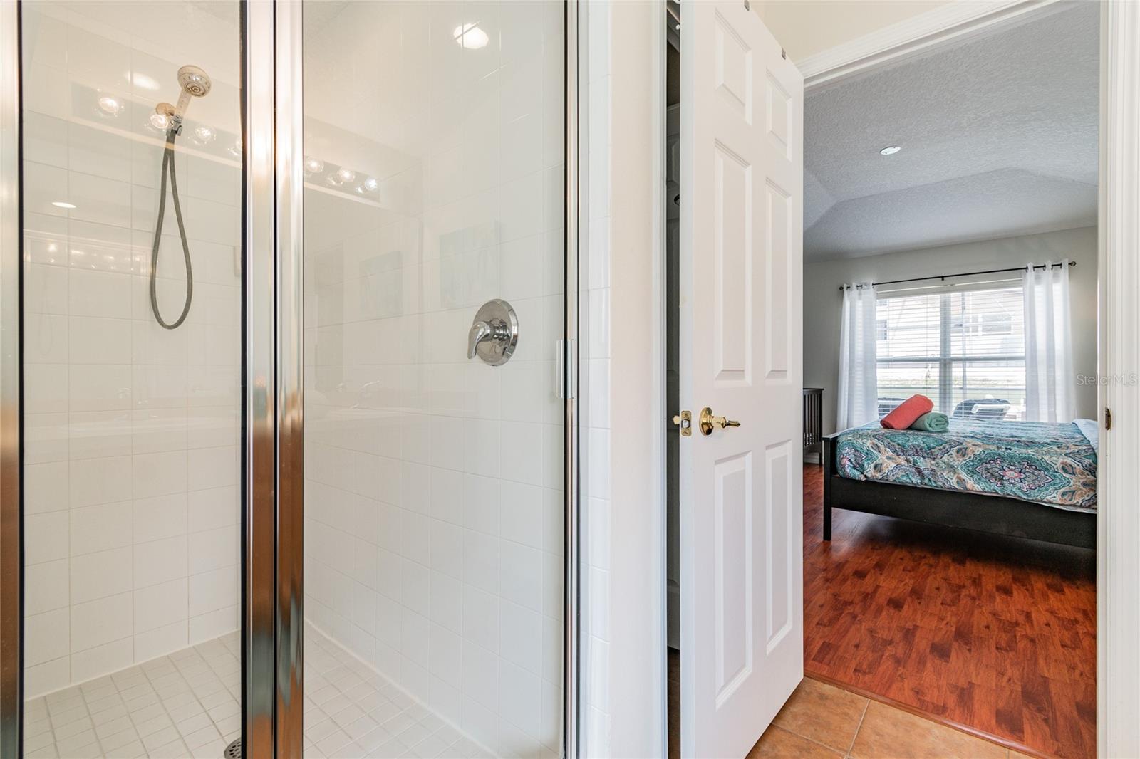 AVIANA PH 01 - Residential Lease